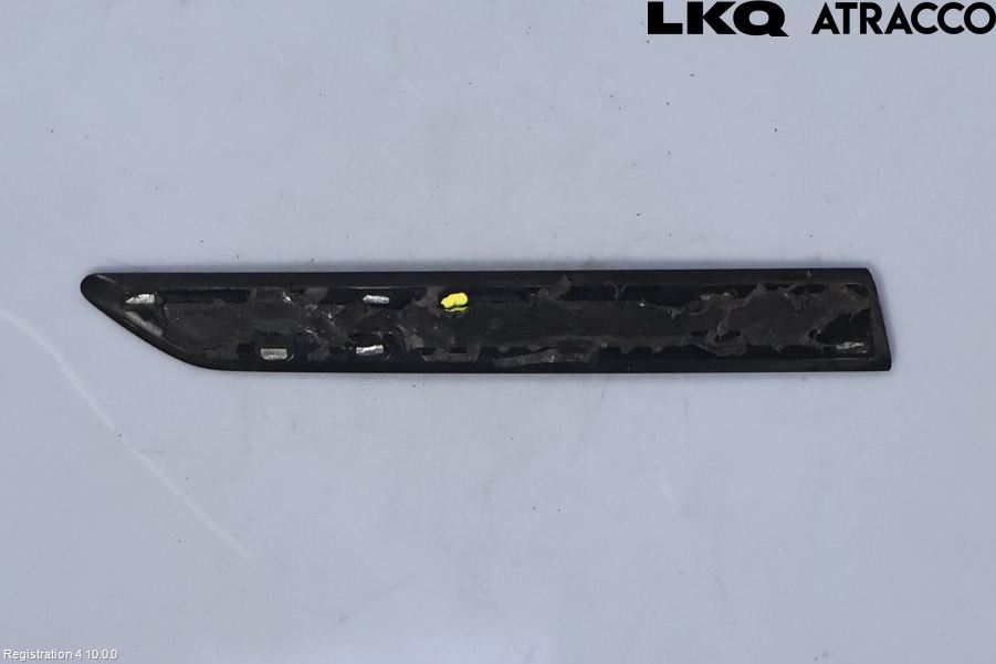 Volkswagen VW ARTEON 17- Dörr Dekorlist Fram Vä