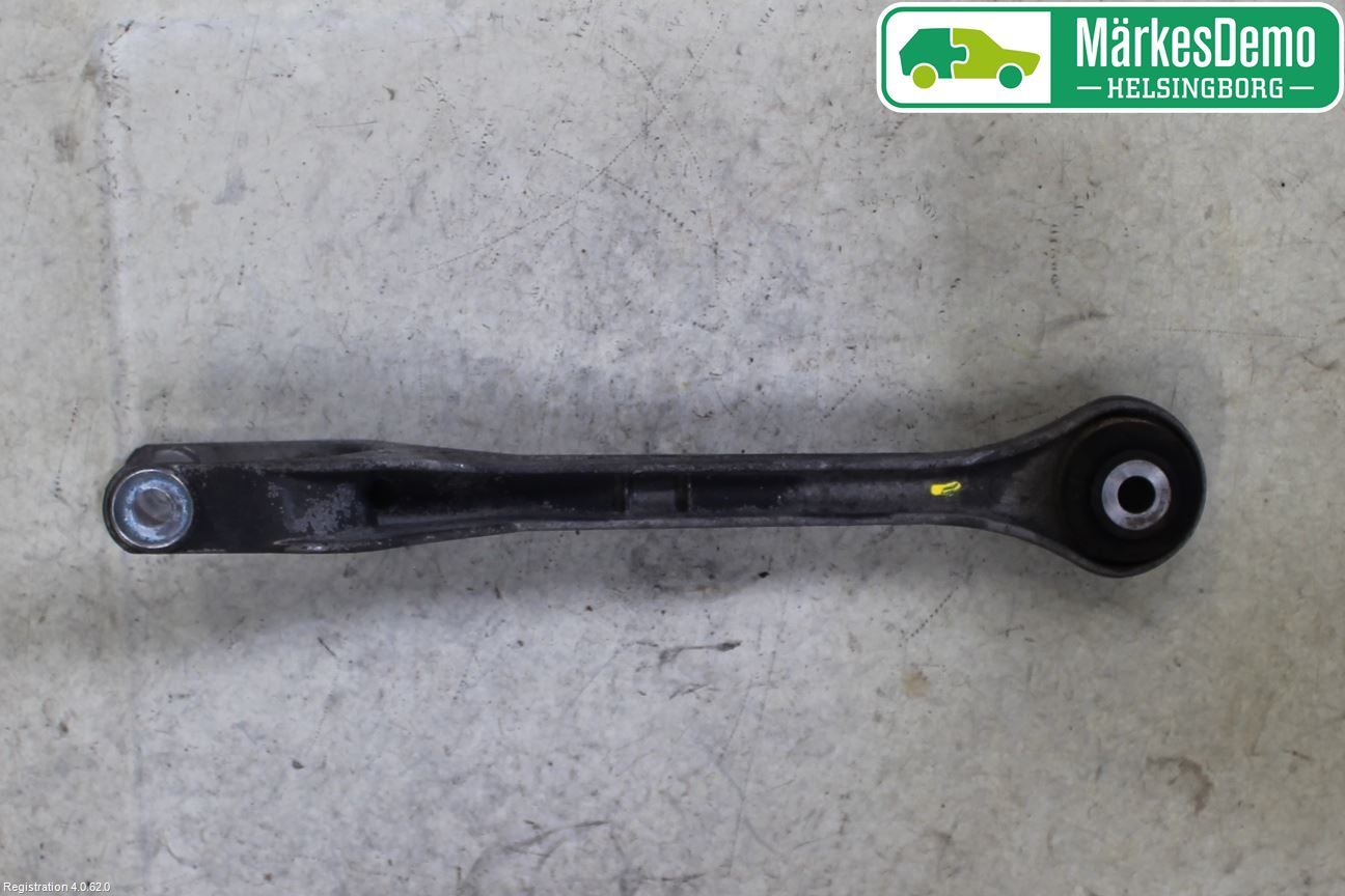 Porsche 911 64- Bärarm Fram Undre Hö