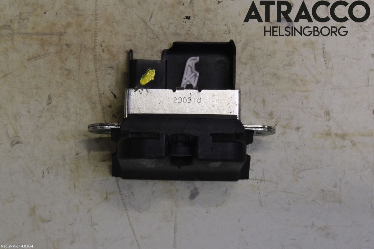 Volkswagen VW POLO 10-17 Låskista Baklucka