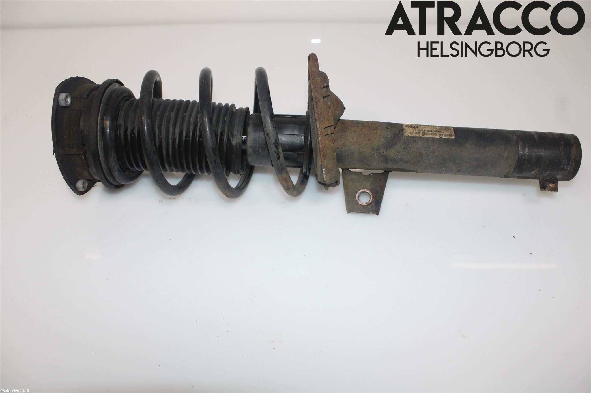 Skoda SUPERB 16-24 Fjäderben Fram Höger