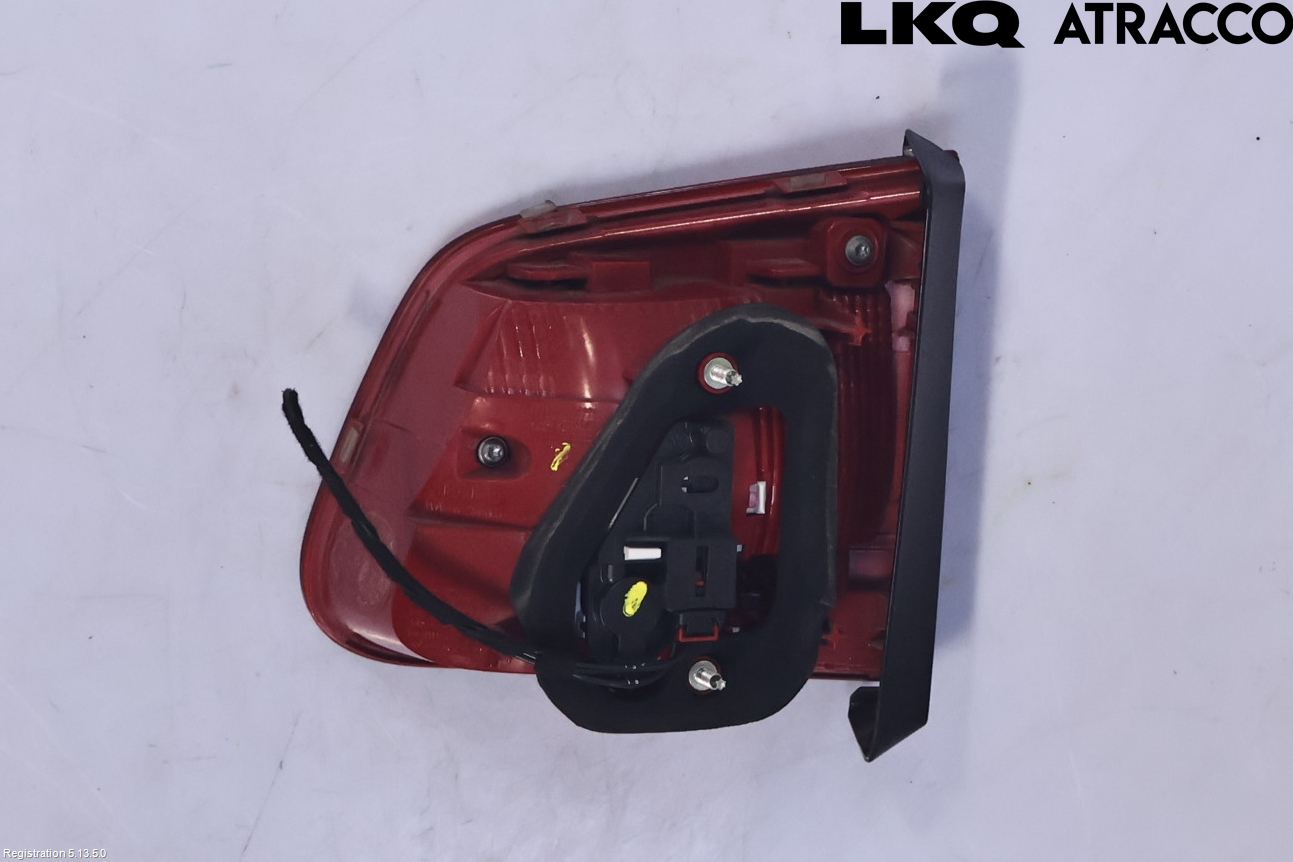 Volkswagen VW TIGUAN 07-16 Bakljus Lucka Vä