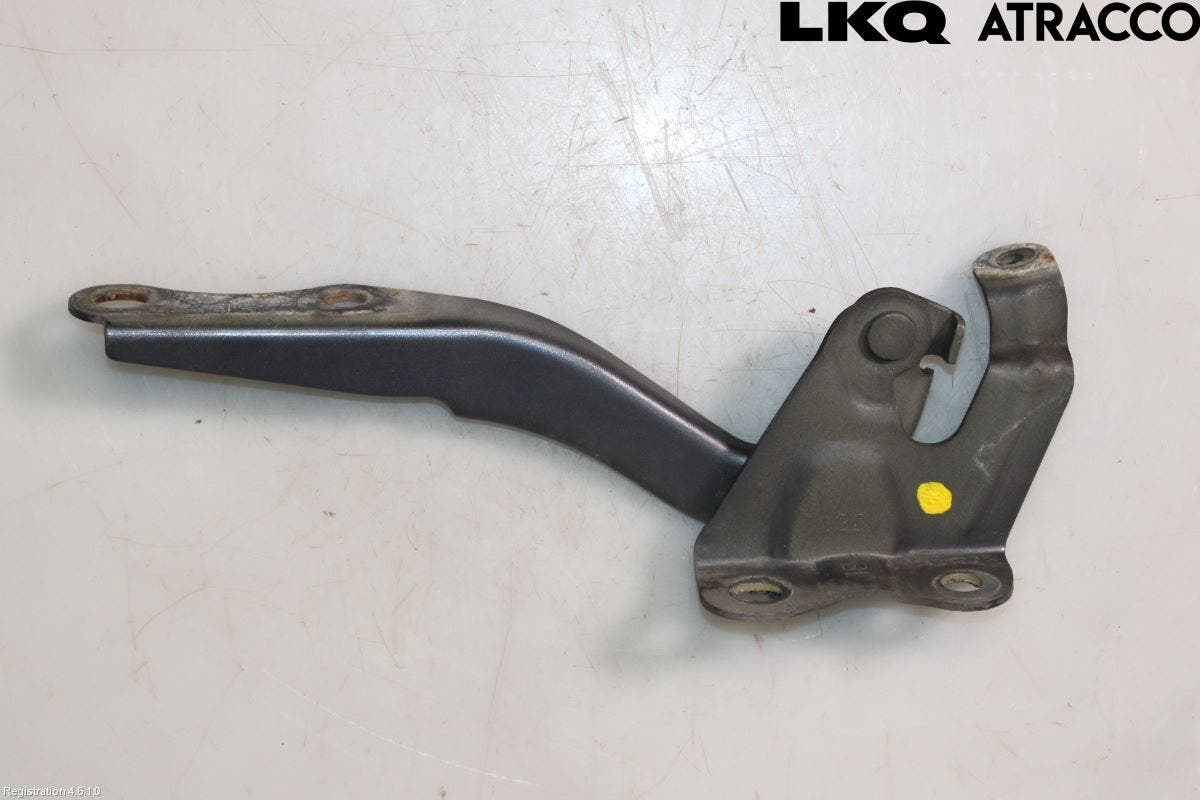 Toyota AVENSIS 09-15 Huvgångjärn