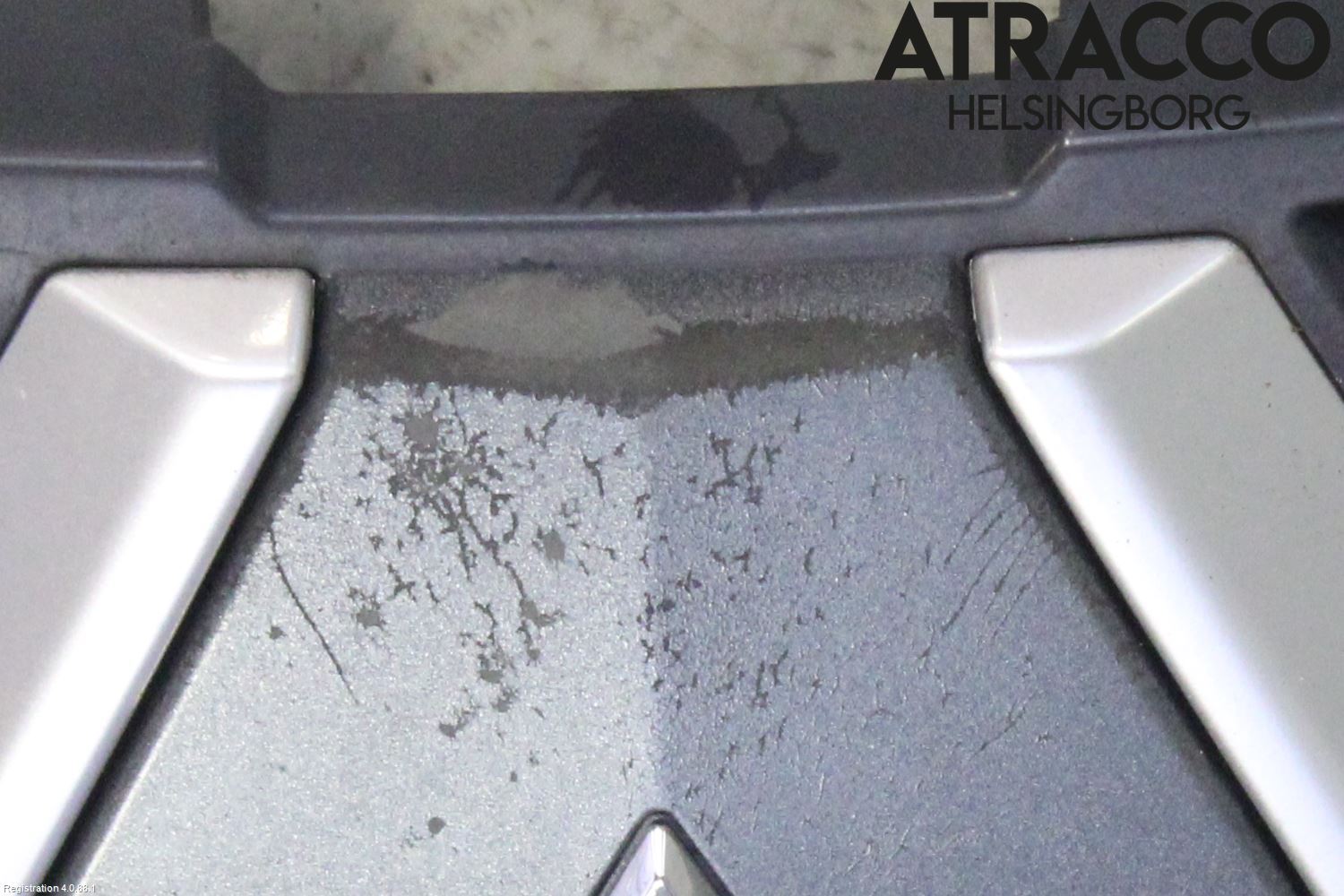 Mitsubishi OUTLANDER 07-12 Grill Komp