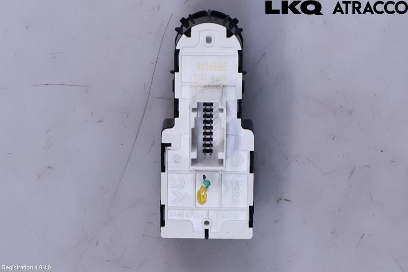 Opel CORSA F, CORSA-E 20- Strömställare Elhiss