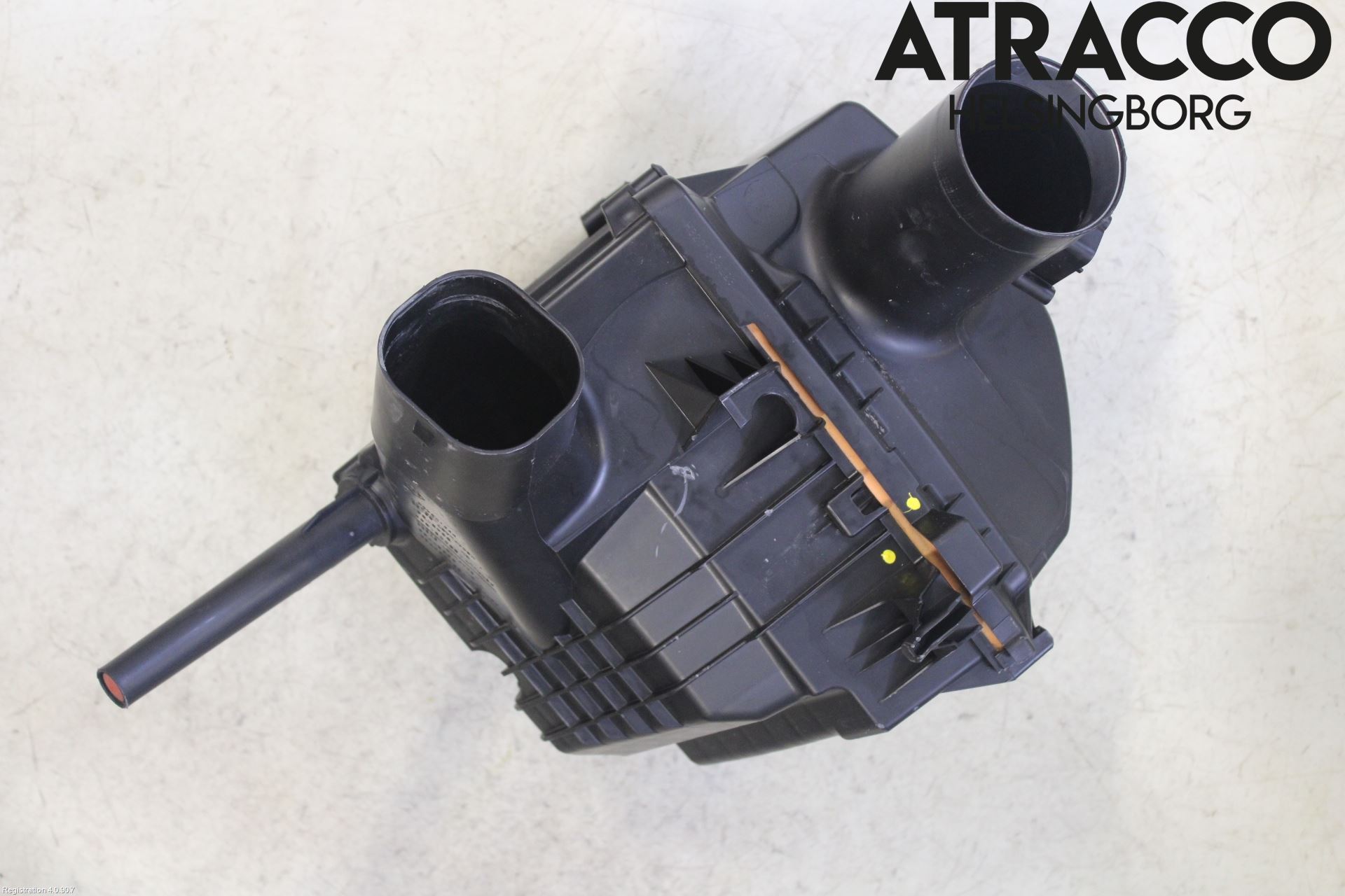 Nissan NV300 16-22 Luftrenare