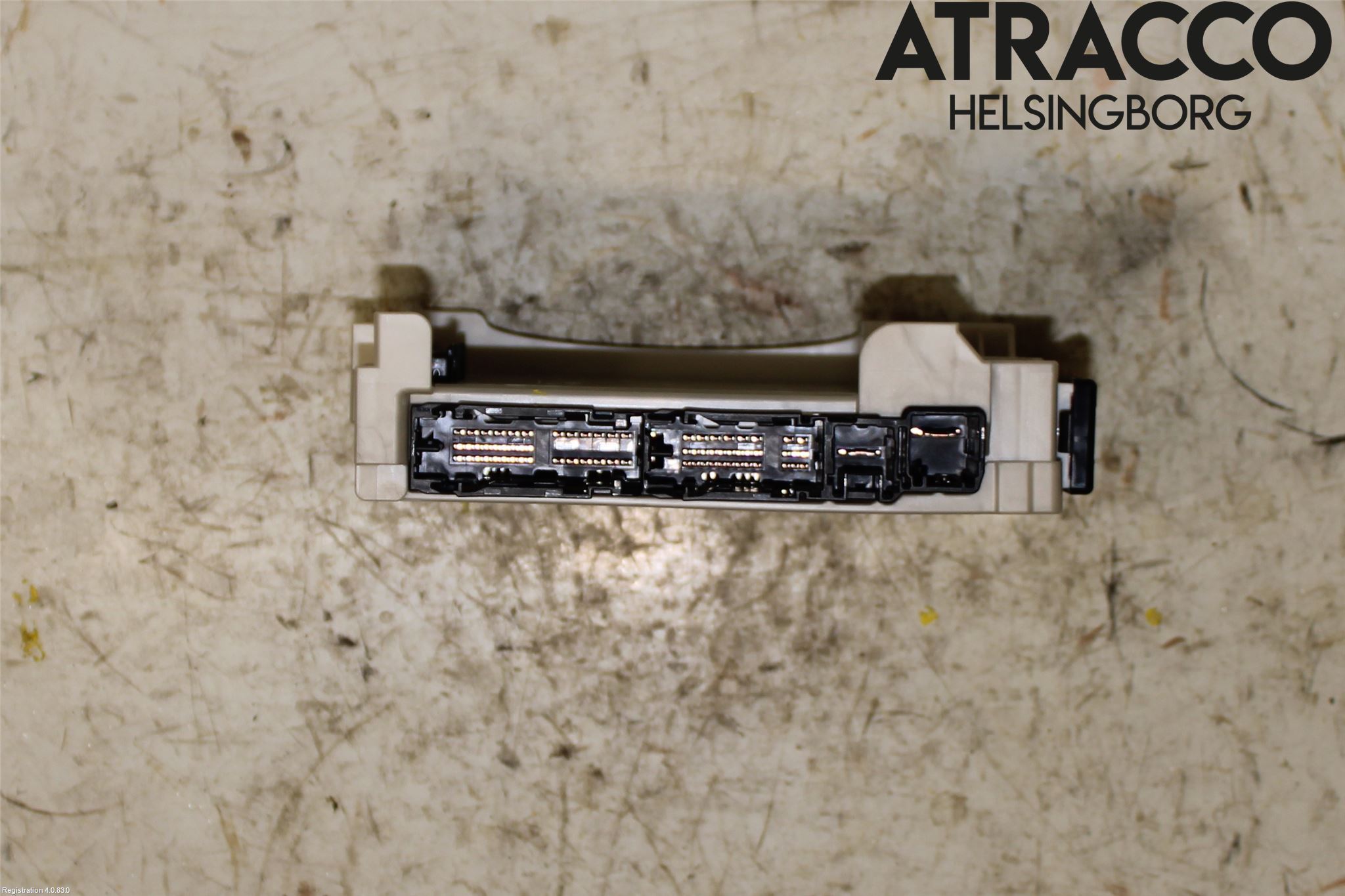 Toyota RAV4 19- Säkringsdosa-Elcentral