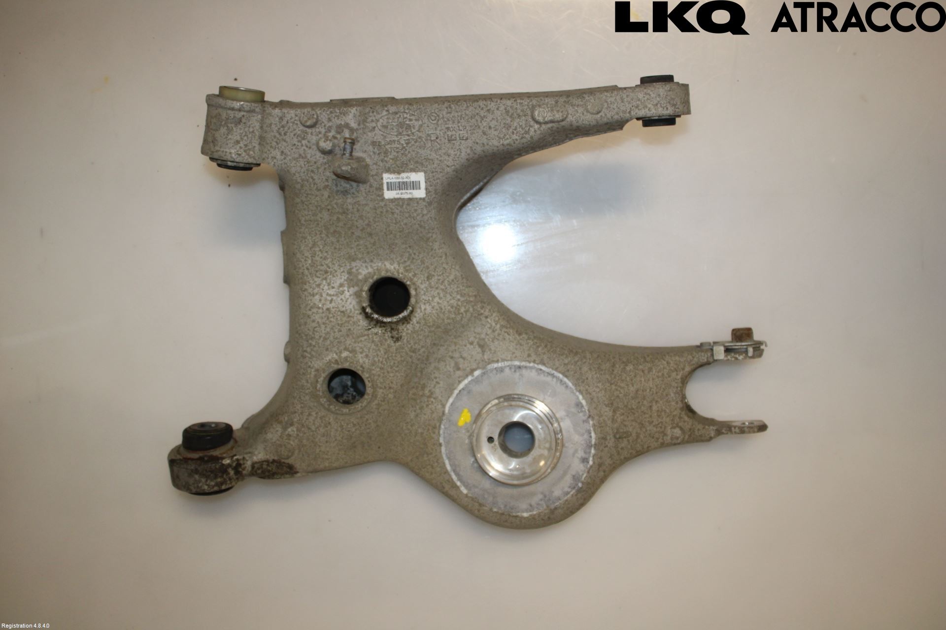 Landrover DEFENDER (L663) 20- Bärarm Bak Höger