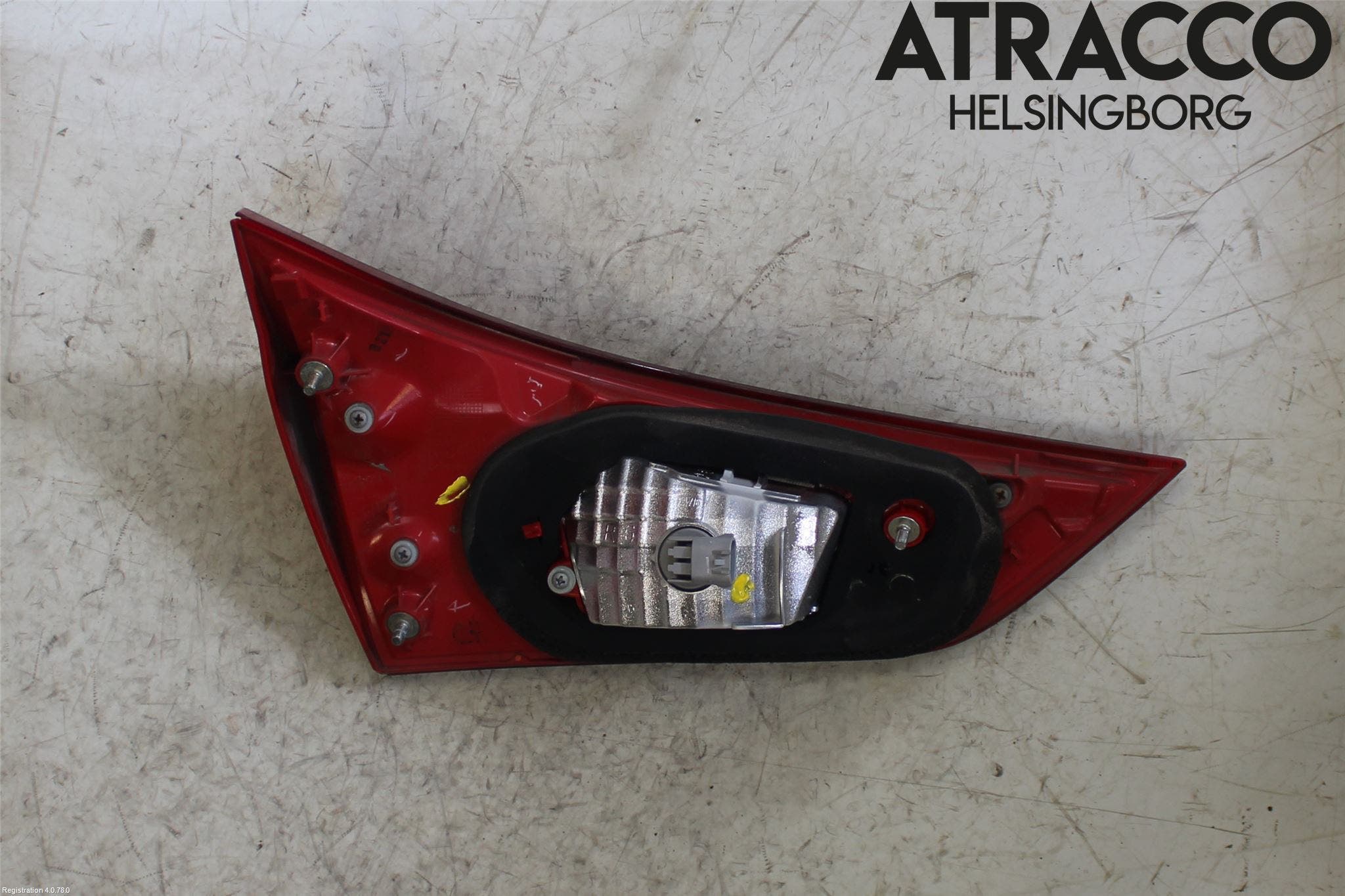 Toyota AURIS 13-19 Bakljus Lucka Hö