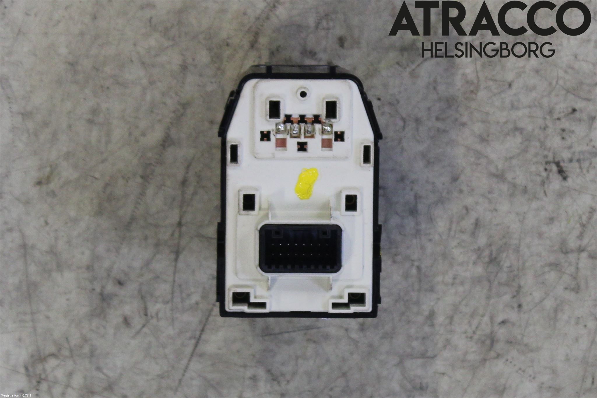 Kia STONIC 18->> Strömställare Spegel