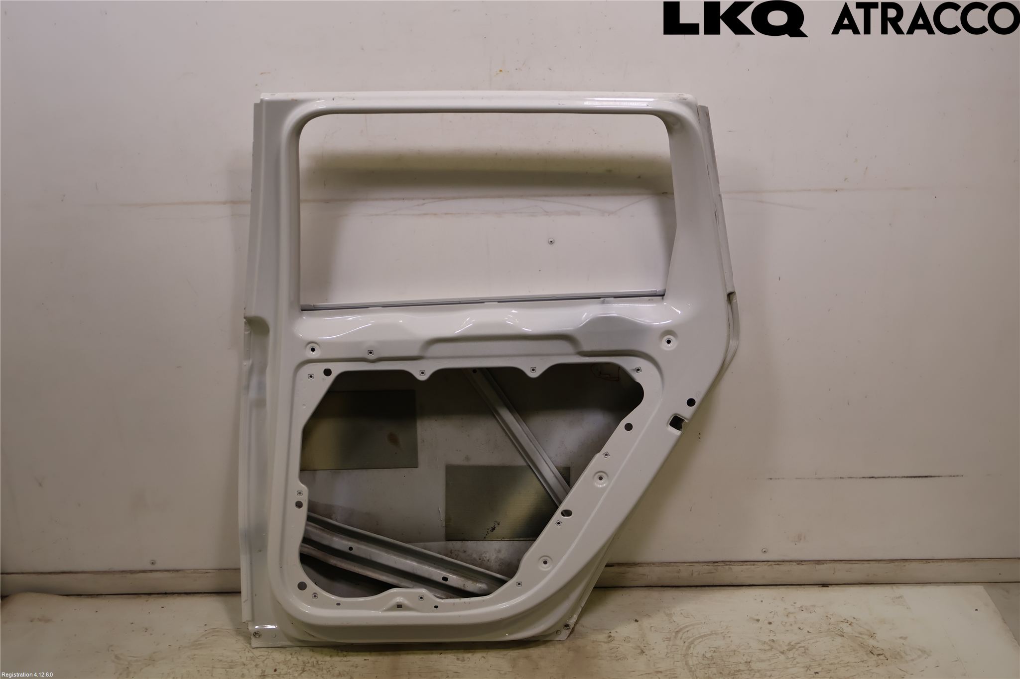 Volkswagen VW PASSAT 11-14 Dörr Bak Höger