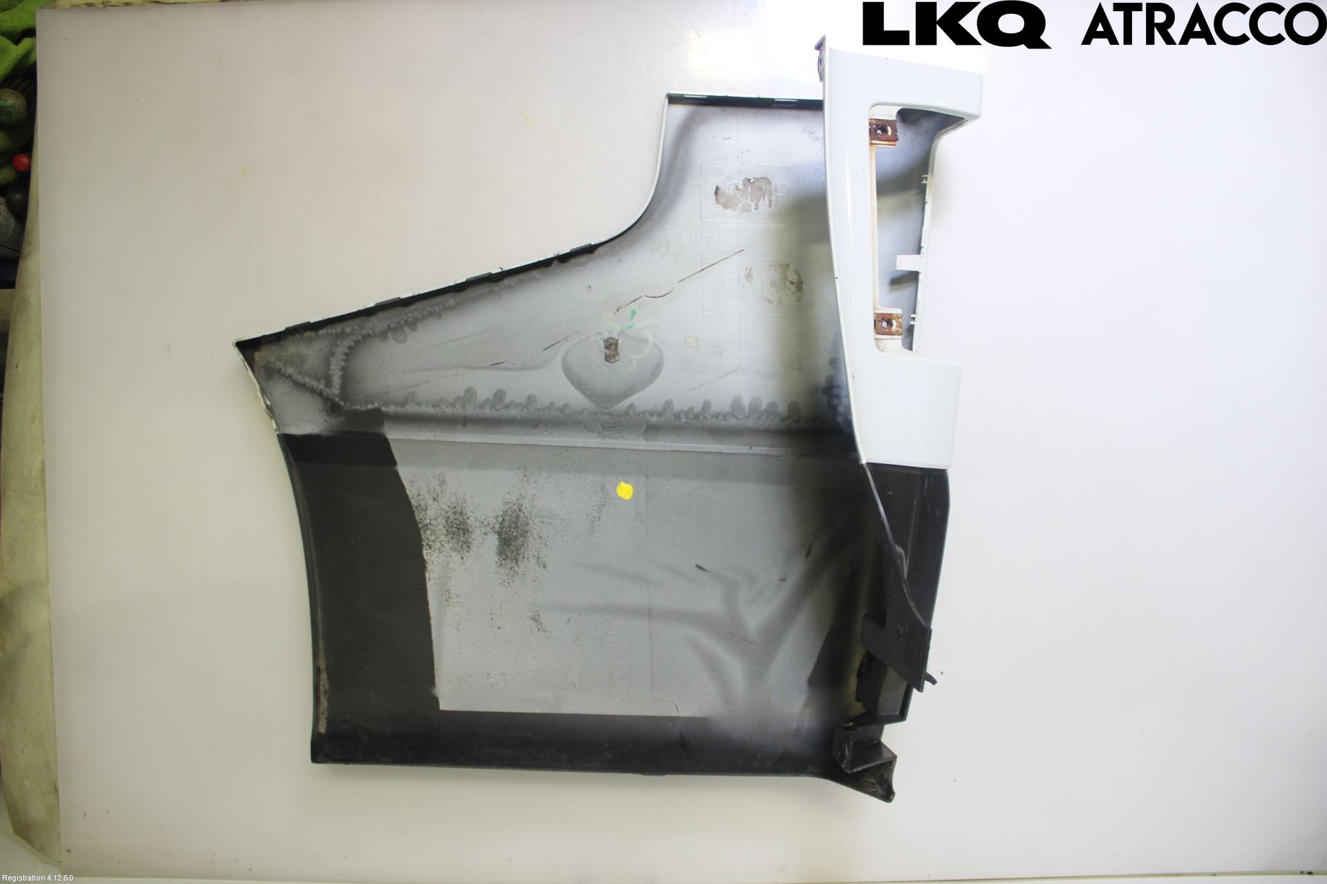 Renault TRAFIC/E-TECH 15- Stötfångardel Bak Hö