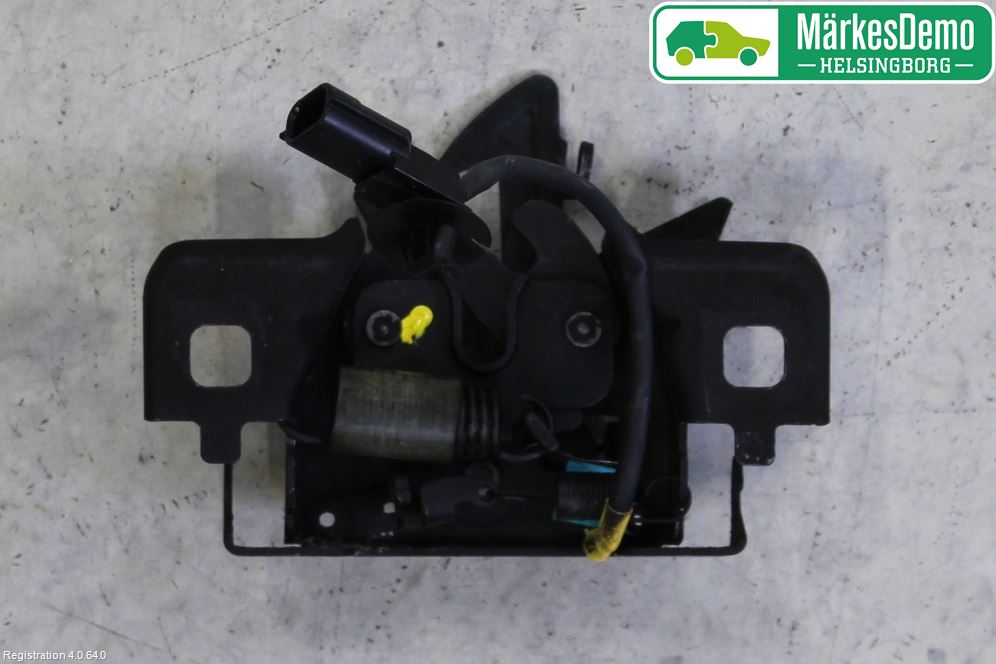 Renault CLIO IV 12-16 Huvlås