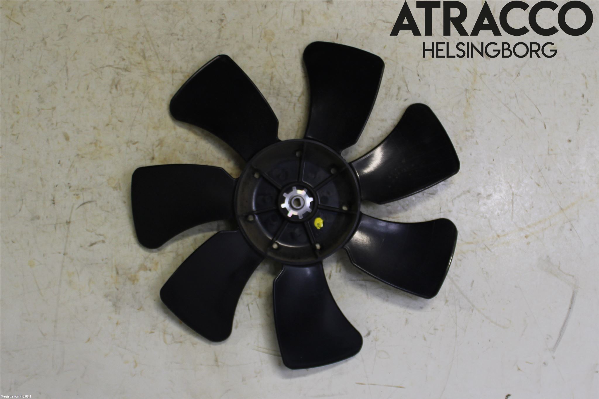 Mitsubishi OUTLANDER 07-12 Kylfläkt-Vinge