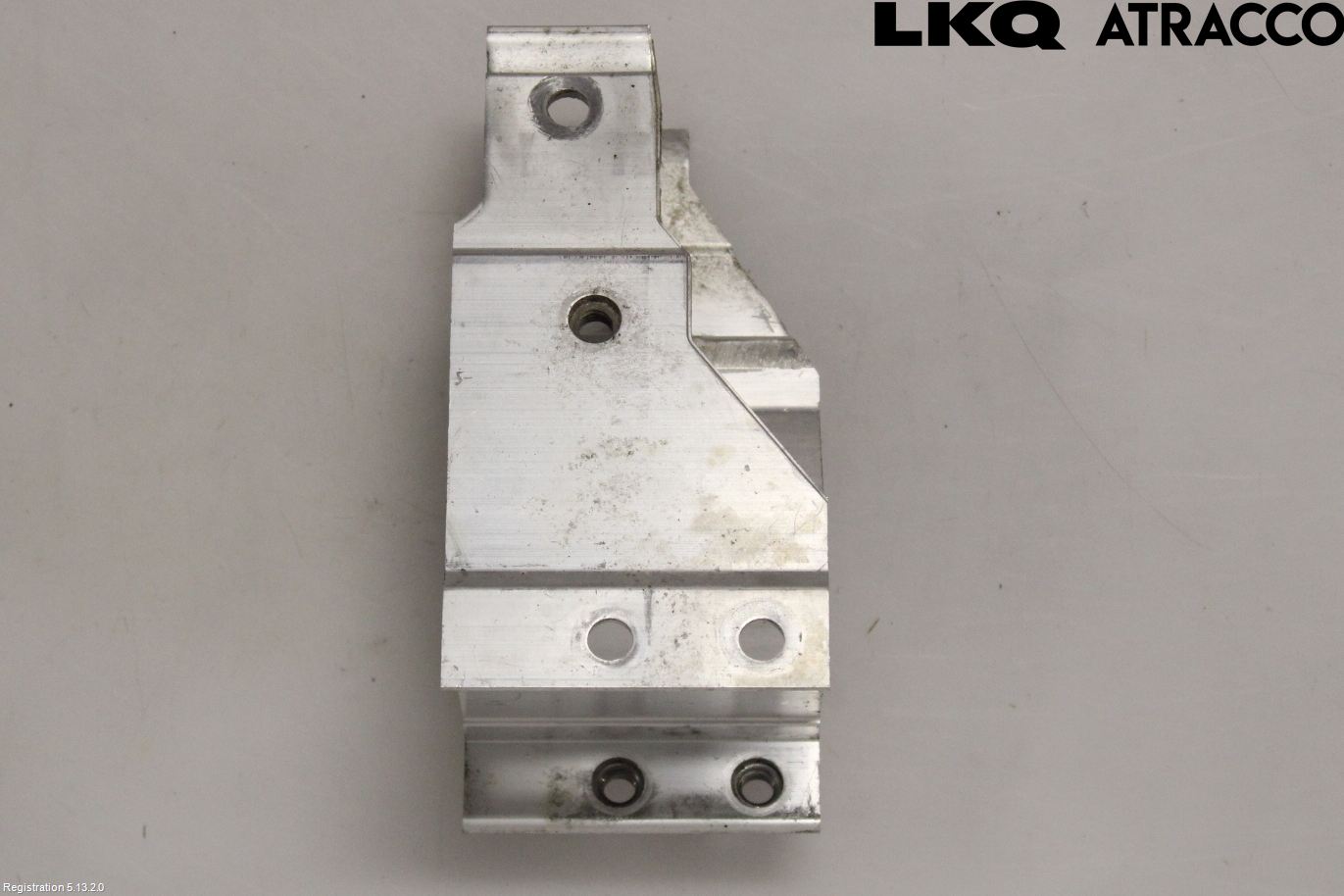 BMW 5 G30/G31/F90 17-23 Kylarfäste-Ram-Balk
