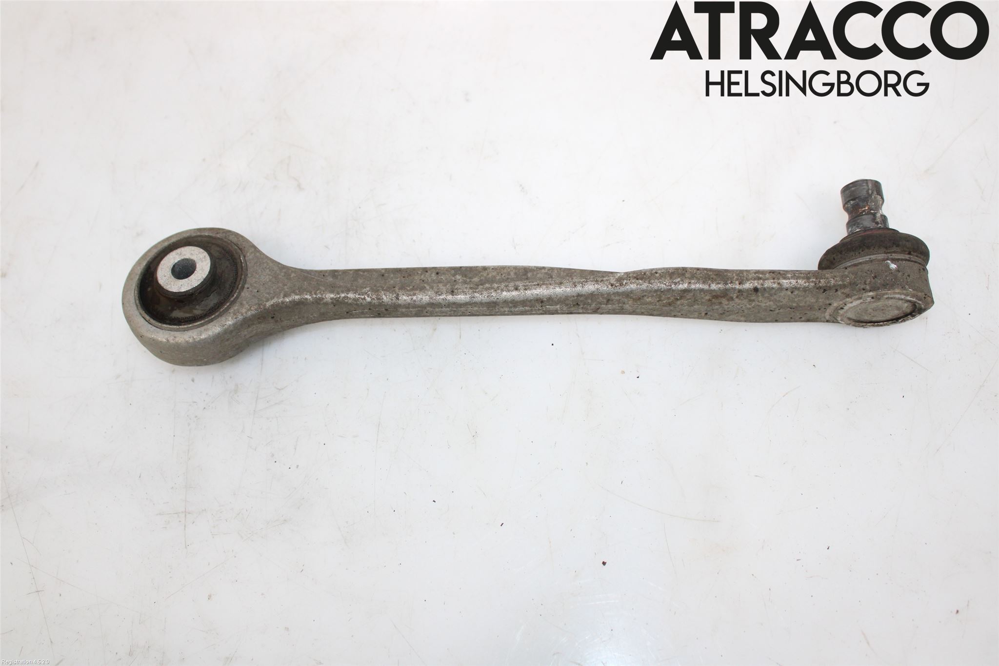 Porsche MACAN/EV 14- Bärarm Fram Övre Vä