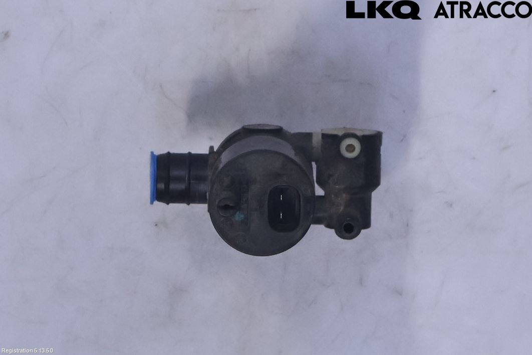 Toyota COROLLA 19- Spolarpump Vindruta