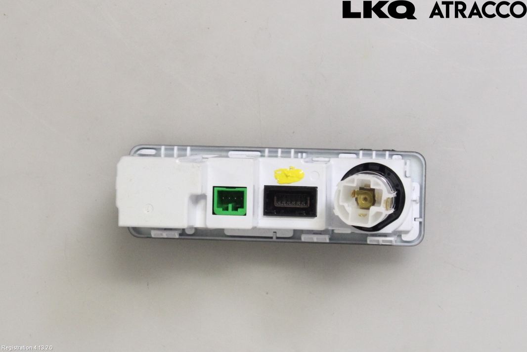 Jaguar XE (X760) 15-24 Usb Connection