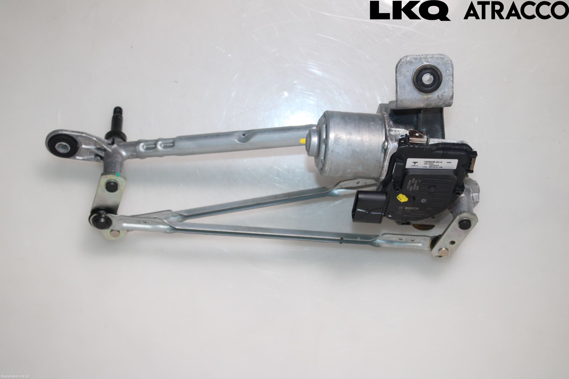 Tesla MODEL Y 21- Torkarmekanism Vindruta