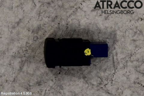 Toyota RAV4 19- Strömställare Tanklucka