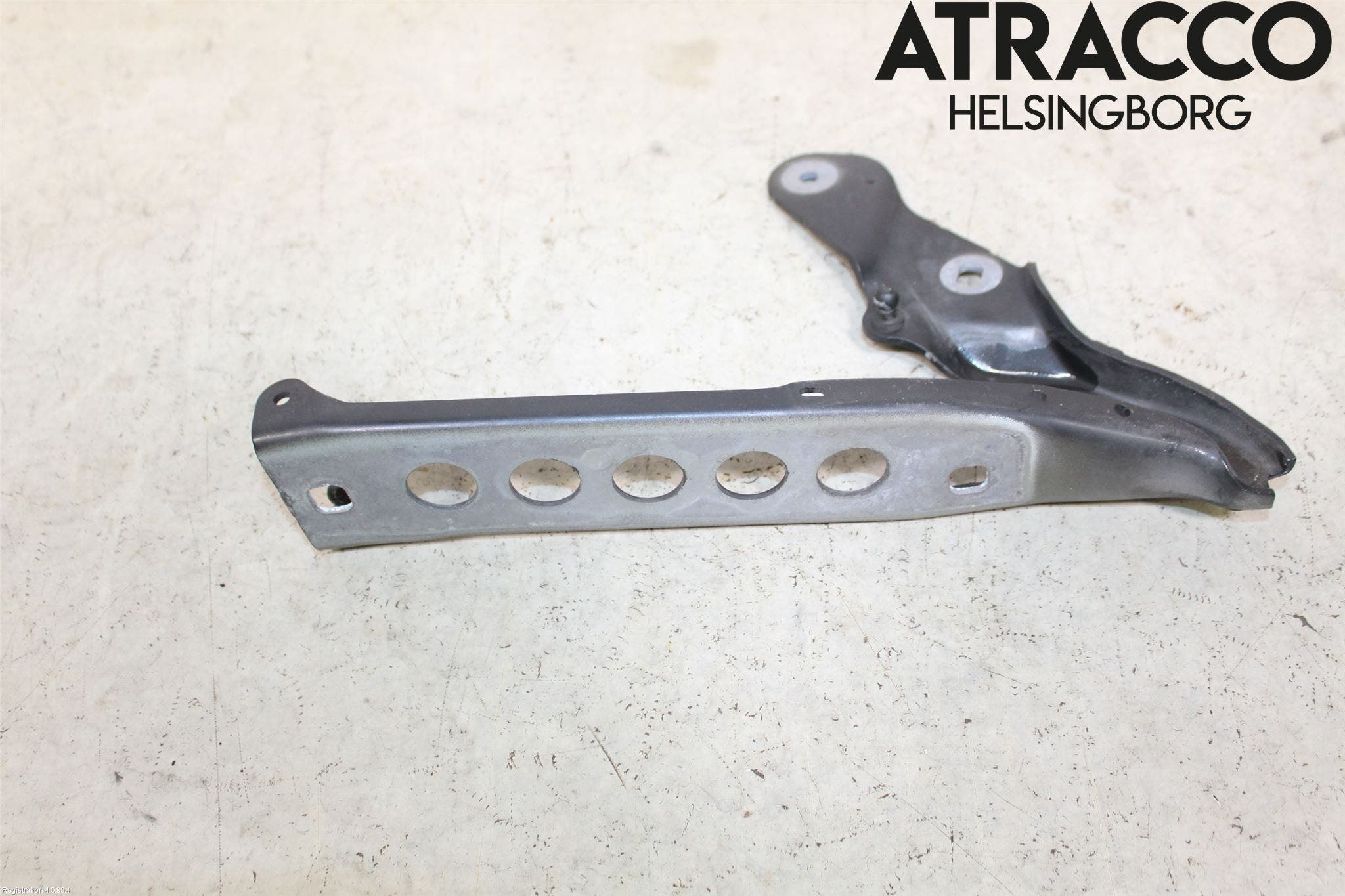 Audi A8/S8 4H 10-17 Huvgångjärn