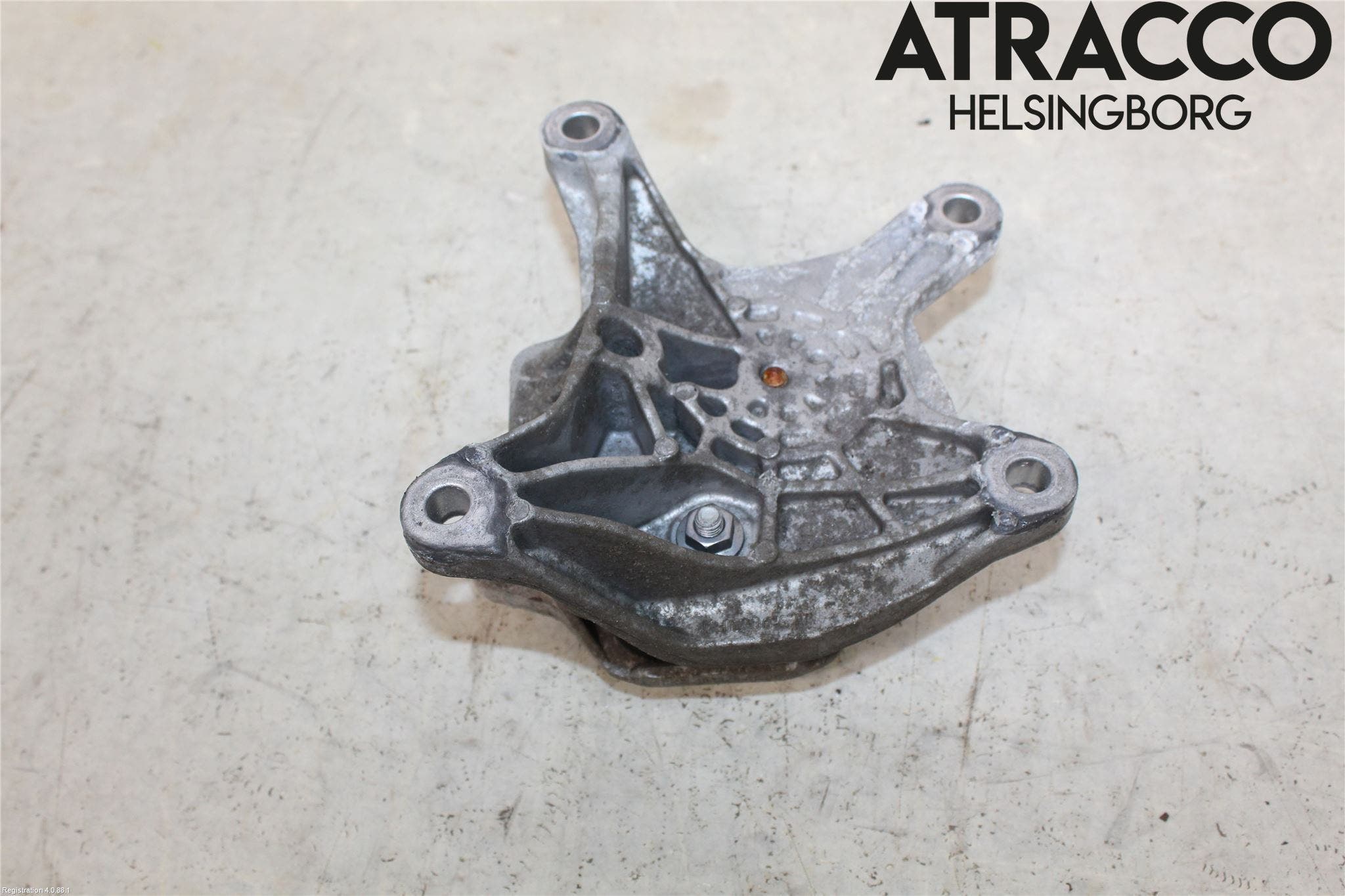 Audi A4/S4 B9 16-19 Växellådsfäste