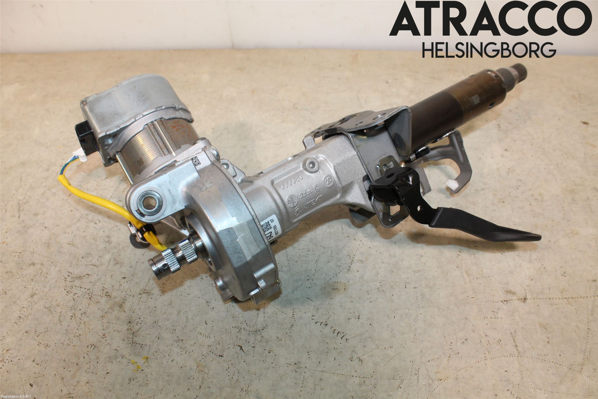 Toyota YARIS XP21 20- Rattaxelagg Med Inb Servo