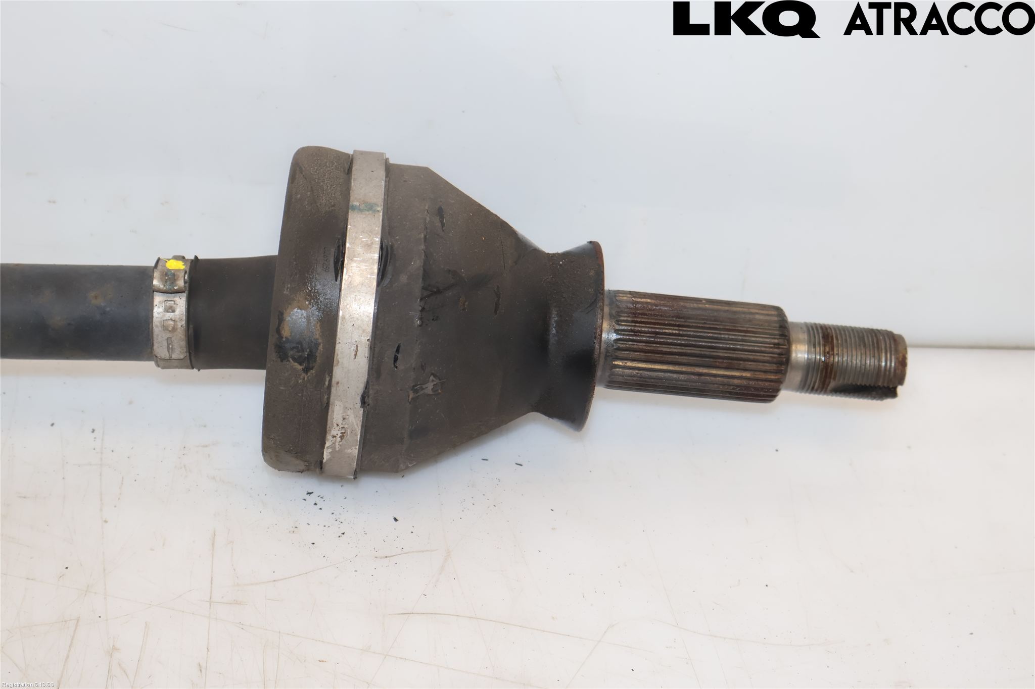 Maserati QUATTROPORTE Drivaxel Bak Vänster