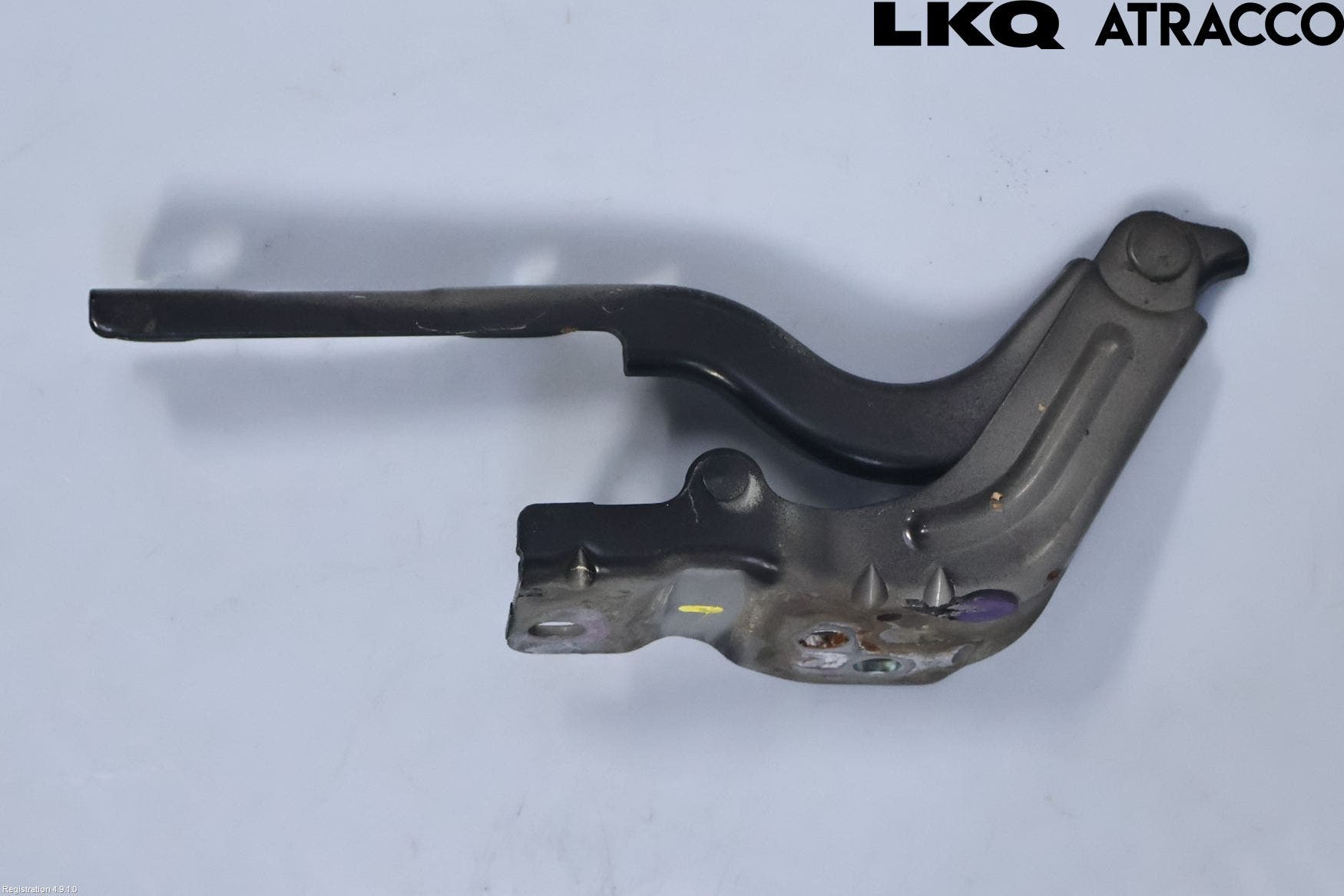 Hyundai i40 08-15 Huvgångjärn