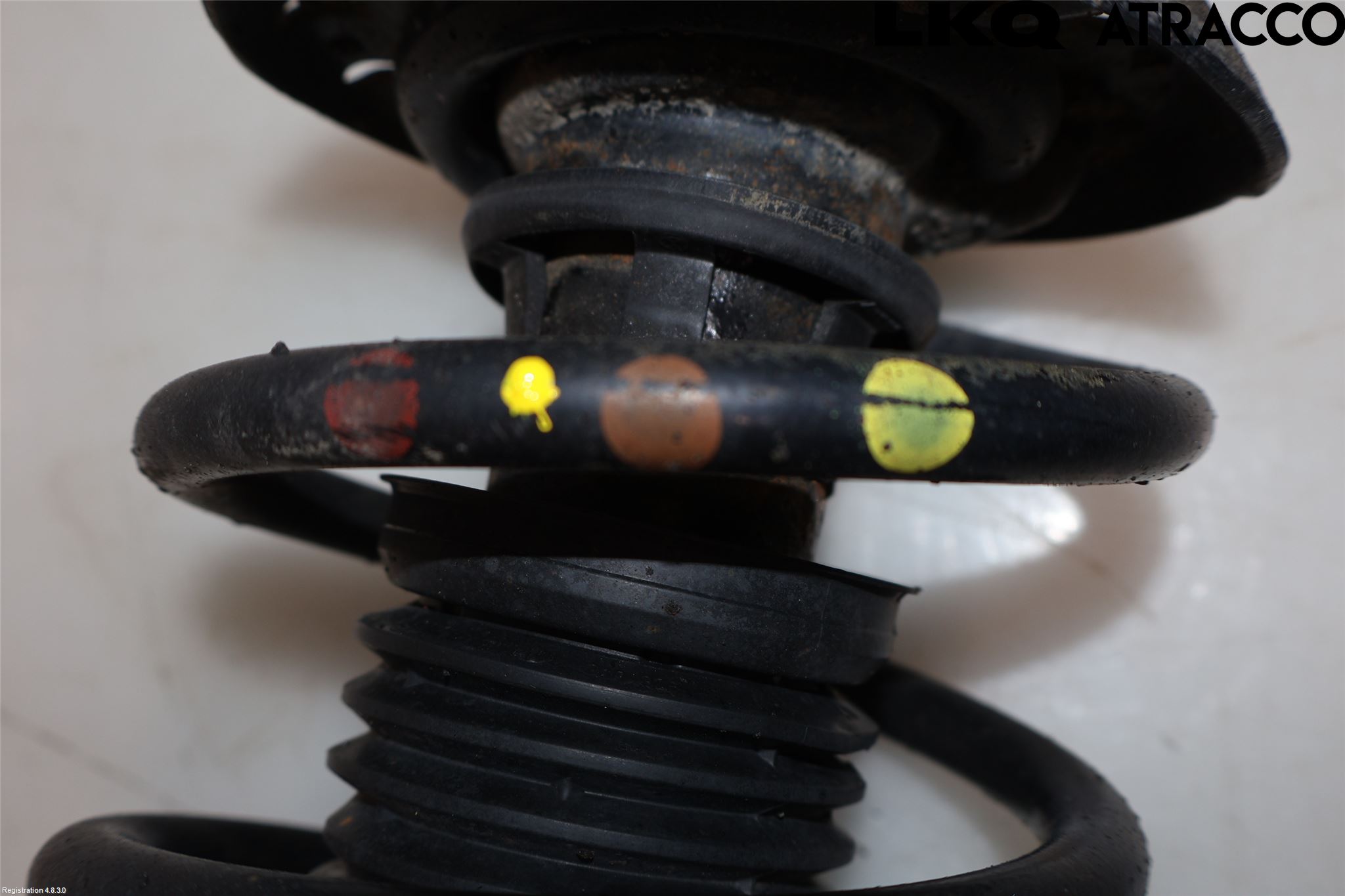 Volkswagen VW CADDY 16-20 Fjäderben Fram Vänster