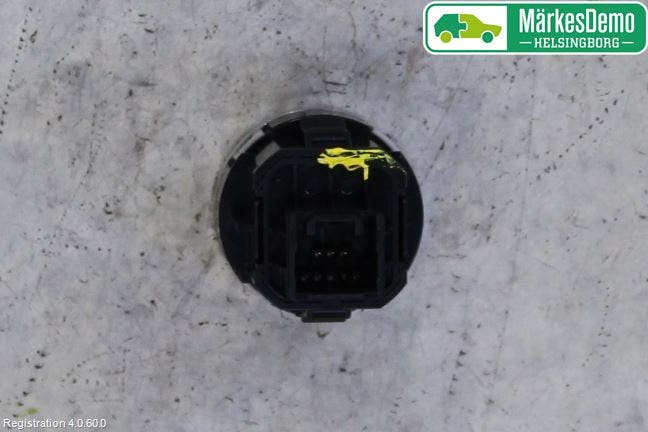 Mitsubishi ECLIPS CROSS Strömställare Fyrhjulsdrift