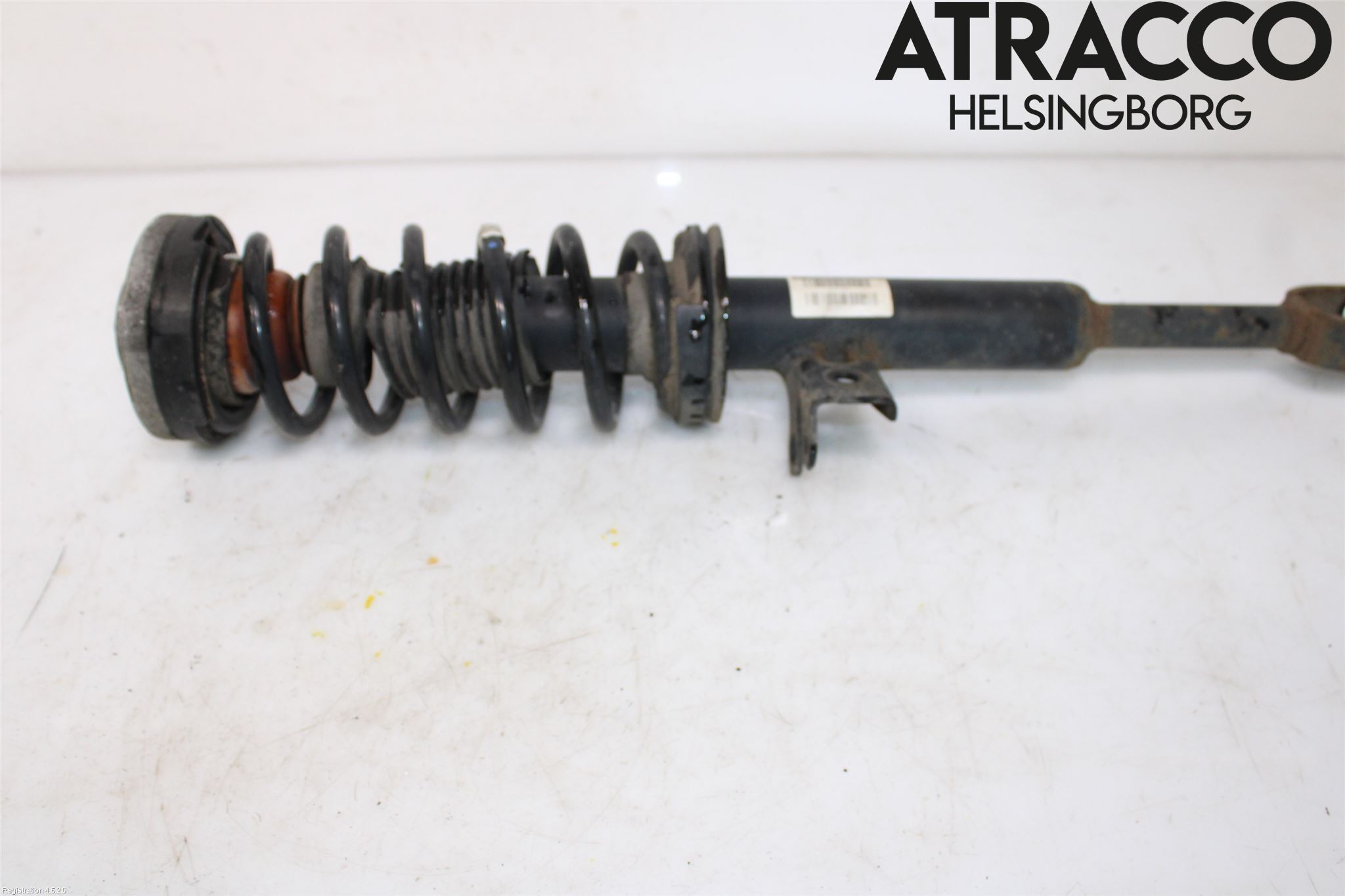 BMW 5 F10/F11/F18 09-17 Fjäderben Fram Höger