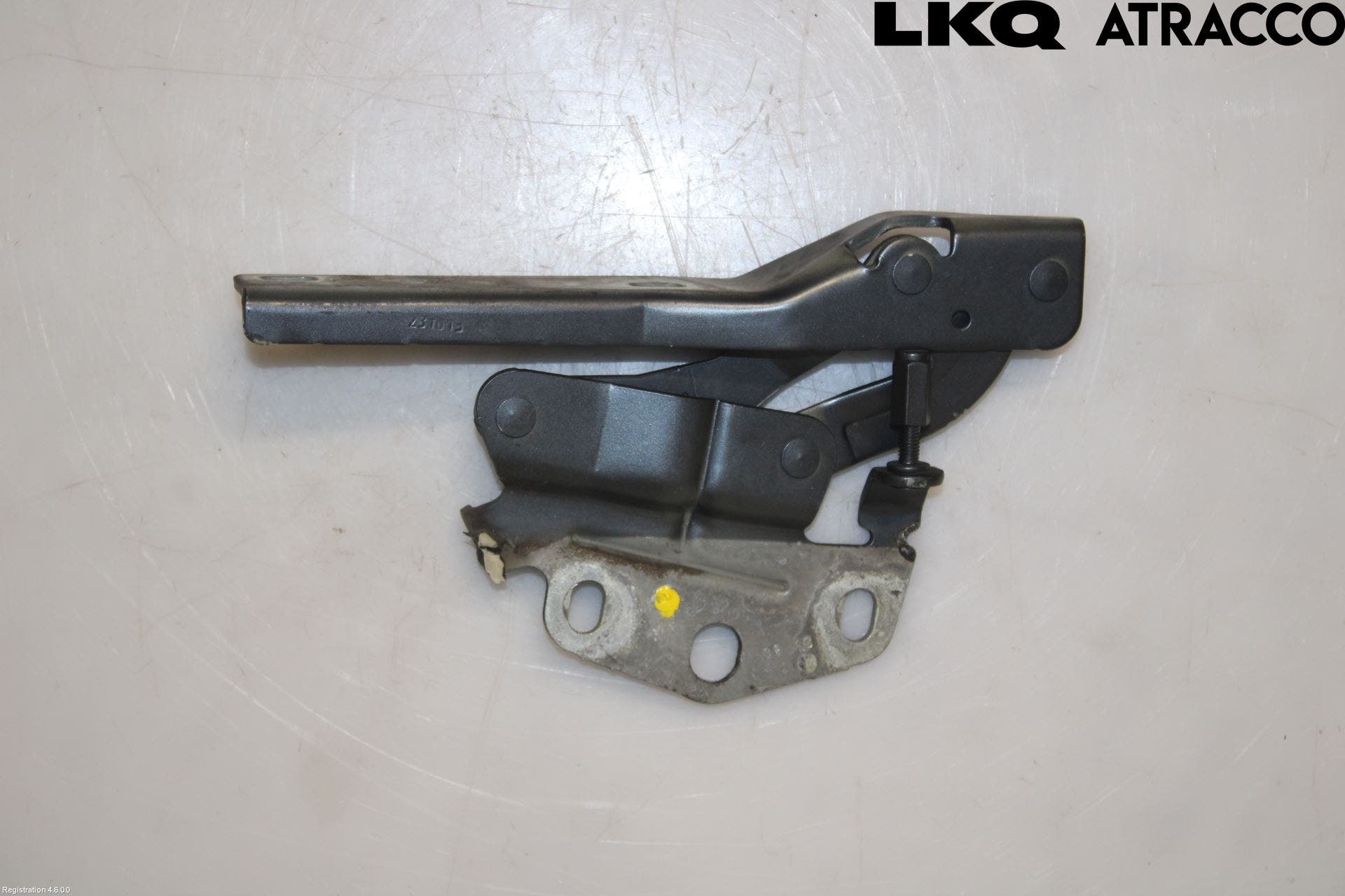 Volkswagen VW PASSAT 11-14 Huvgångjärn