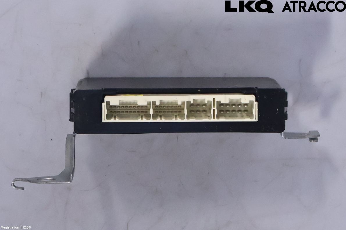 Toyota COROLLA CROSS XG10 22- Styrenhet Baklucka