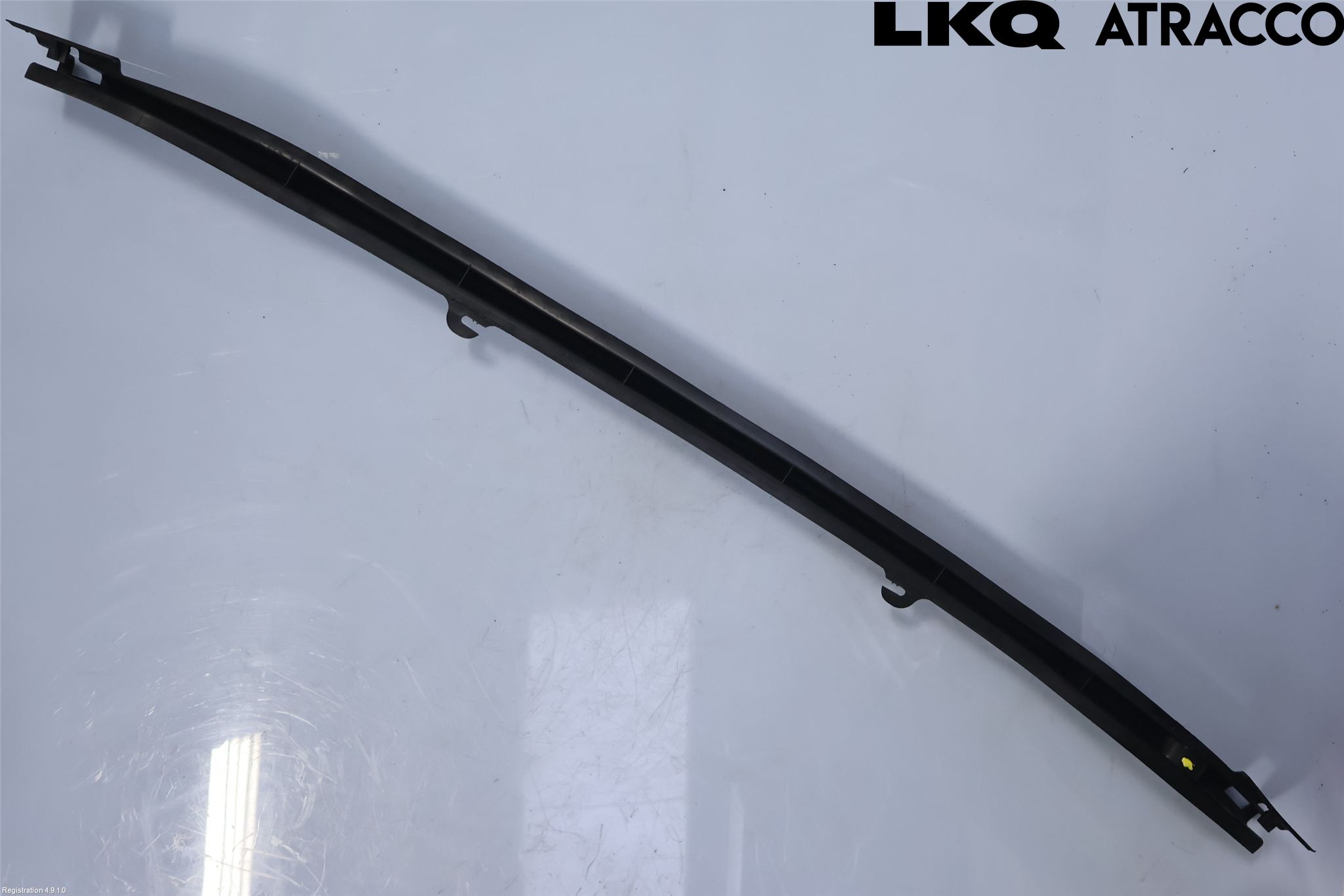 Volvo V70 08-13 Stötfångardel Bak Mitt