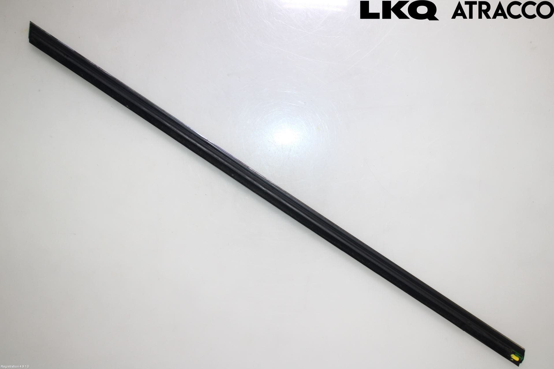 Mercedes-Benz MB A-KLASS (W176) 13-18 Dörr Dekorlist Fram Vä