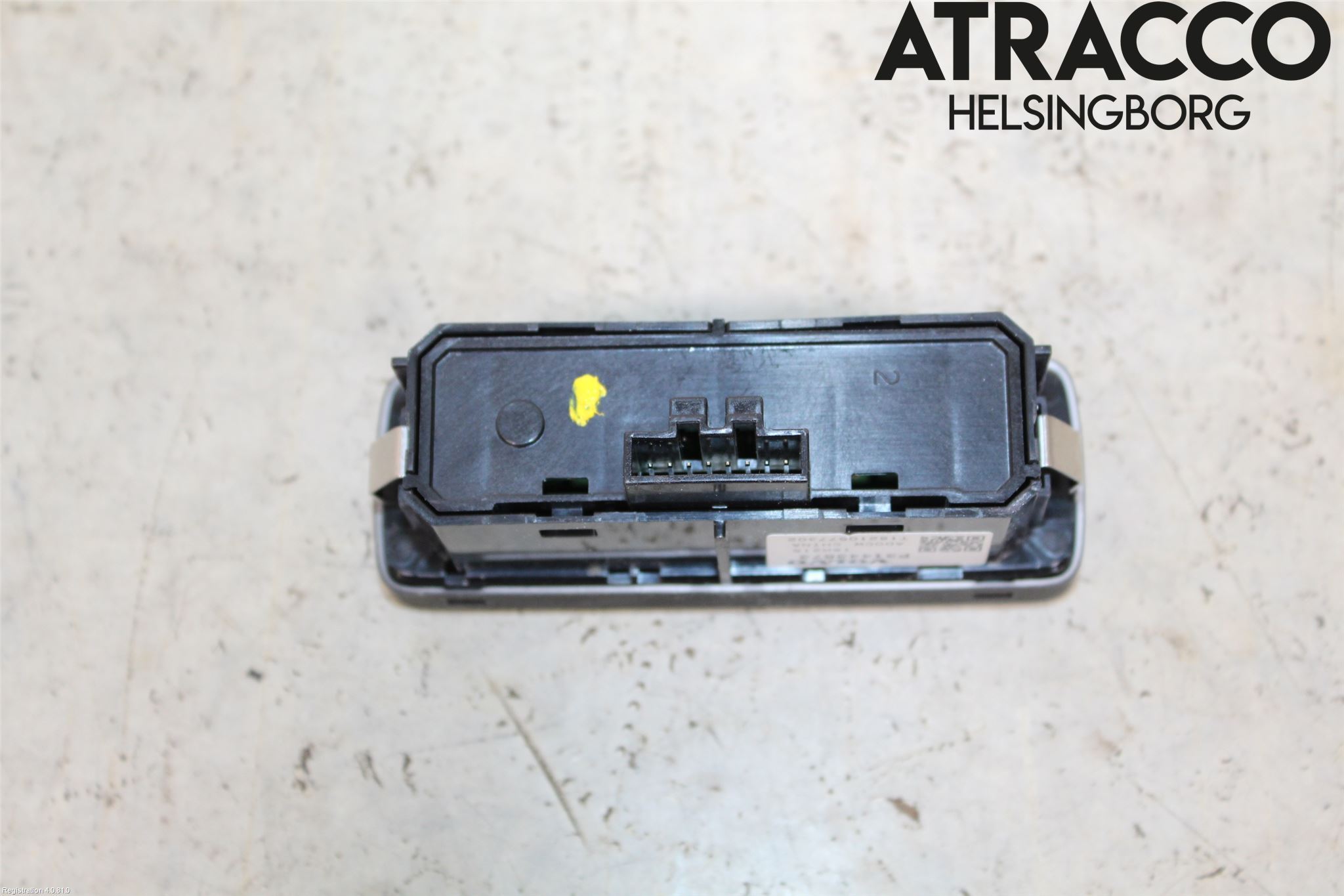 Volvo XC40/RECHARGE 18- Strömställare Baklucka