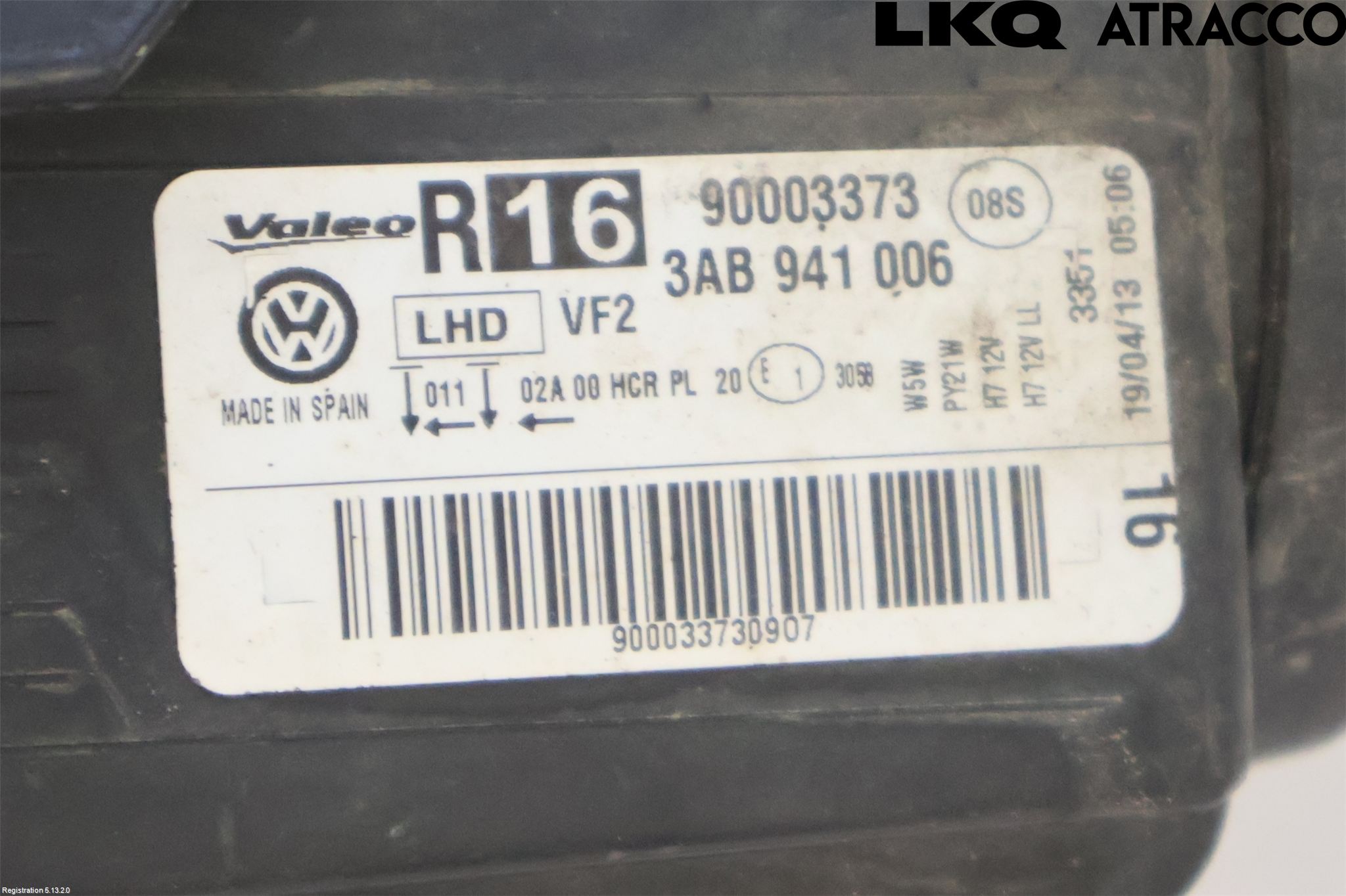 Volkswagen VW PASSAT 11-14 Strålkastare Höger