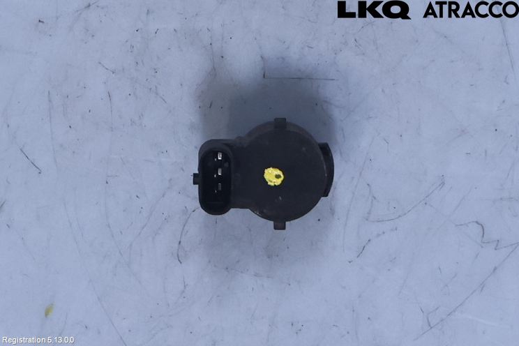 Volkswagen VW TOUAREG CR 18- Parkeringshjälp Frontsensor