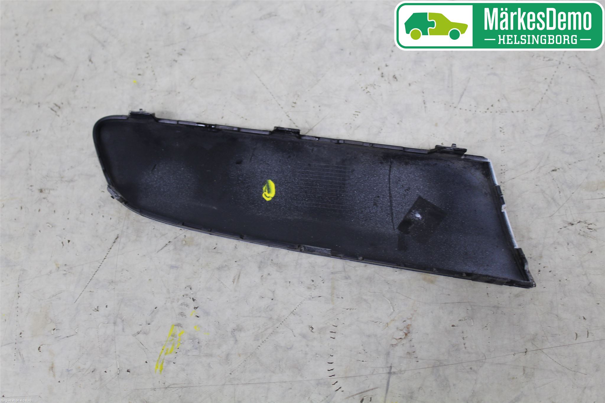 Volkswagen VW GOLF V 04-09 Stötfångarlist Fram