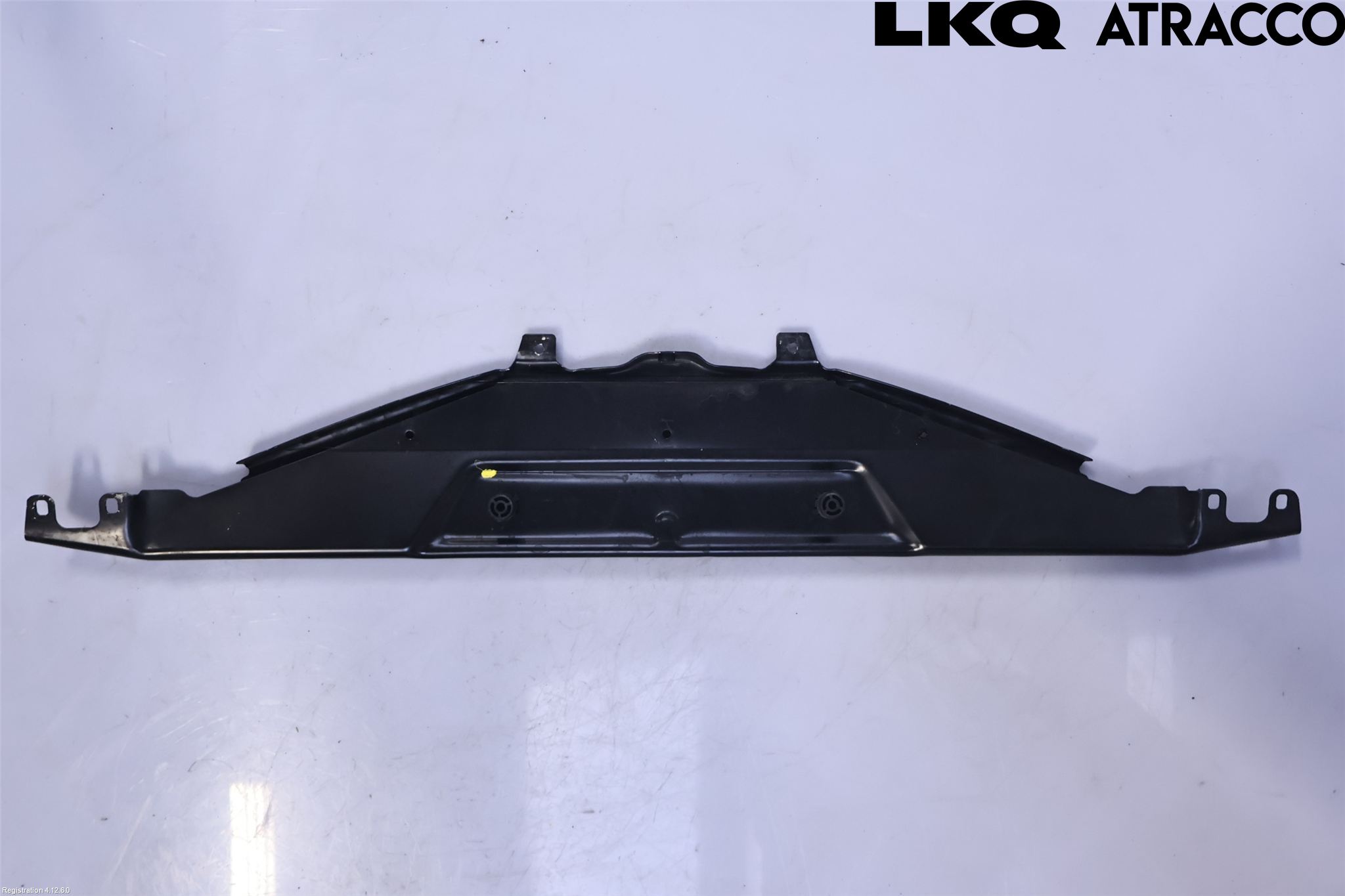 BMW 5 F10/F11/F18 09-17 Front Huvlåsplåt-Balk