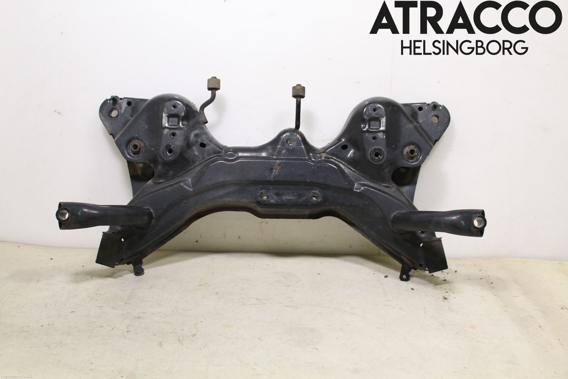 Suzuki SWIFT 11-16 Framvagnsbalk