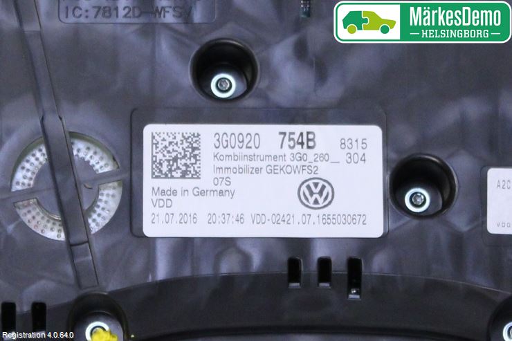 Volkswagen VW PASSAT 15-19 Instrument Komb