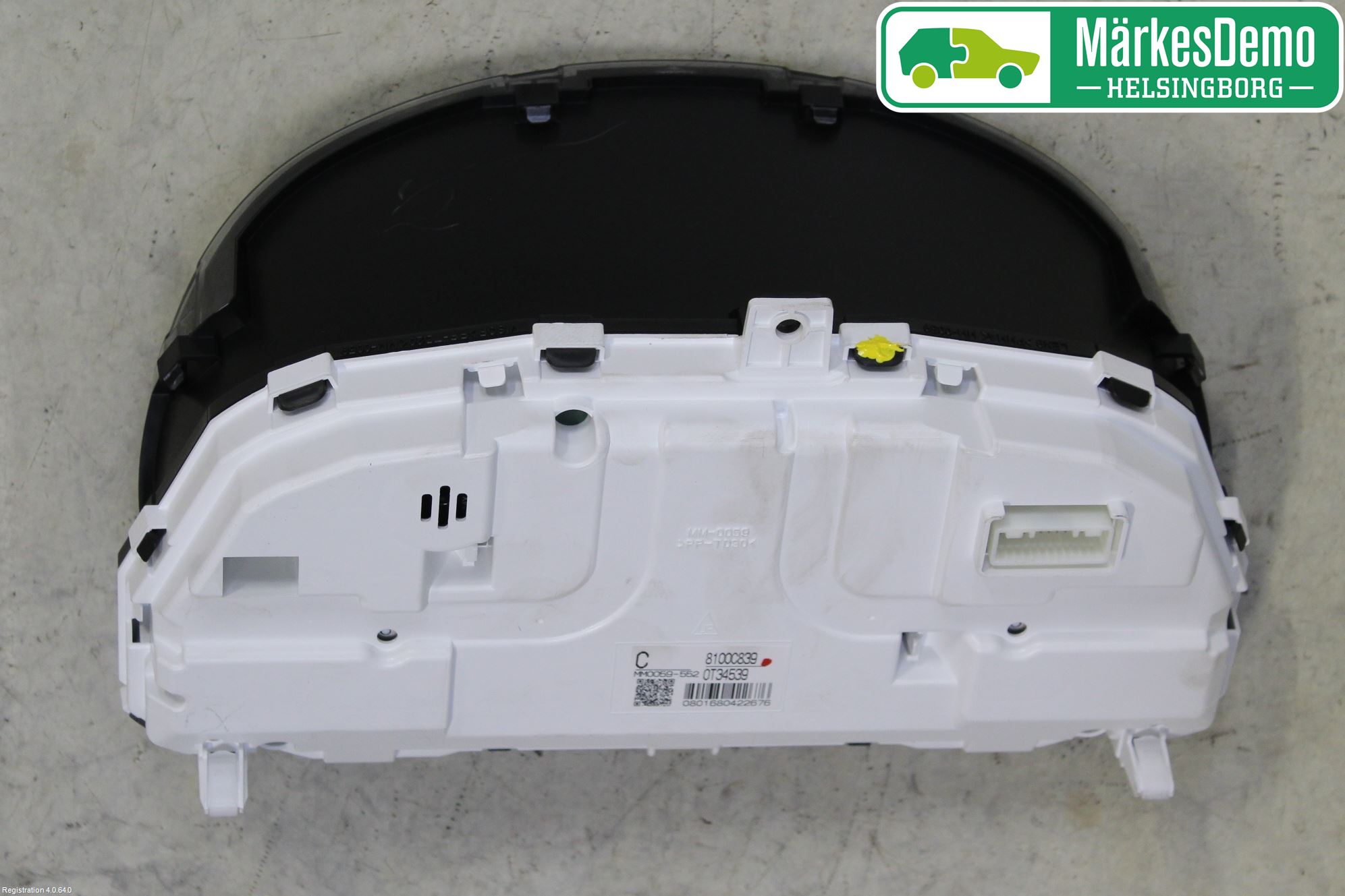 Mitsubishi OUTLANDER 13-21 Instrument Komb