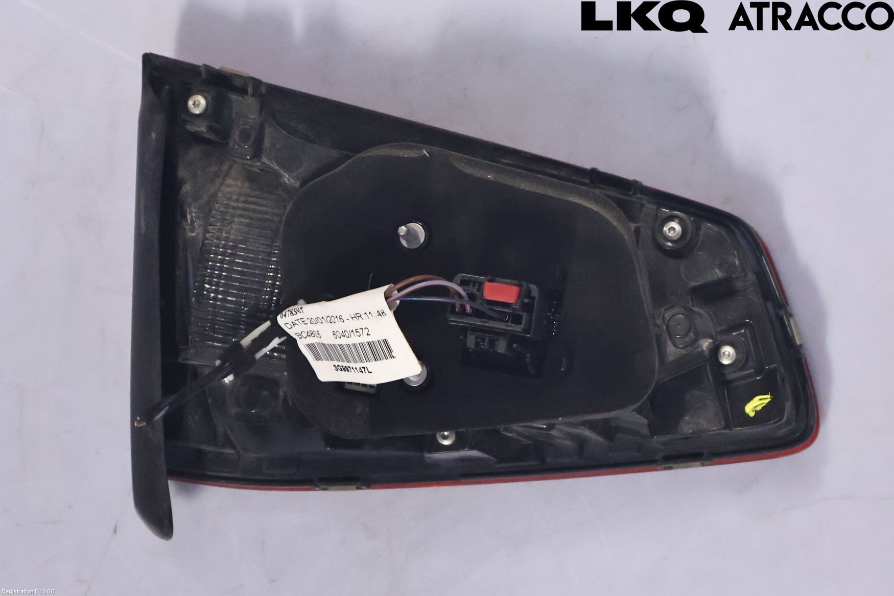 Volkswagen VW PASSAT 15-19 Bakljus Lucka Hö