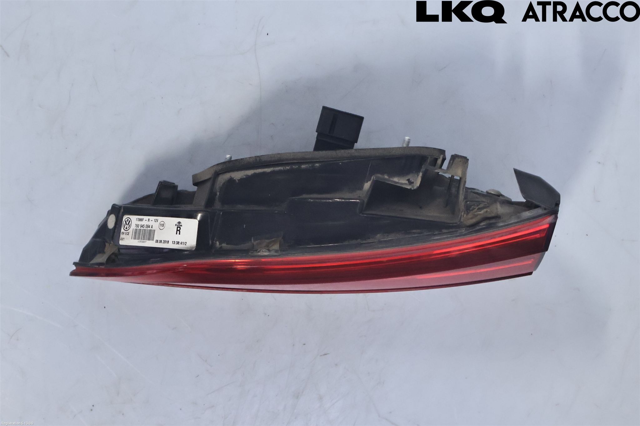 Volkswagen VW TOUAREG CR 18- Bakljus Lucka Hö
