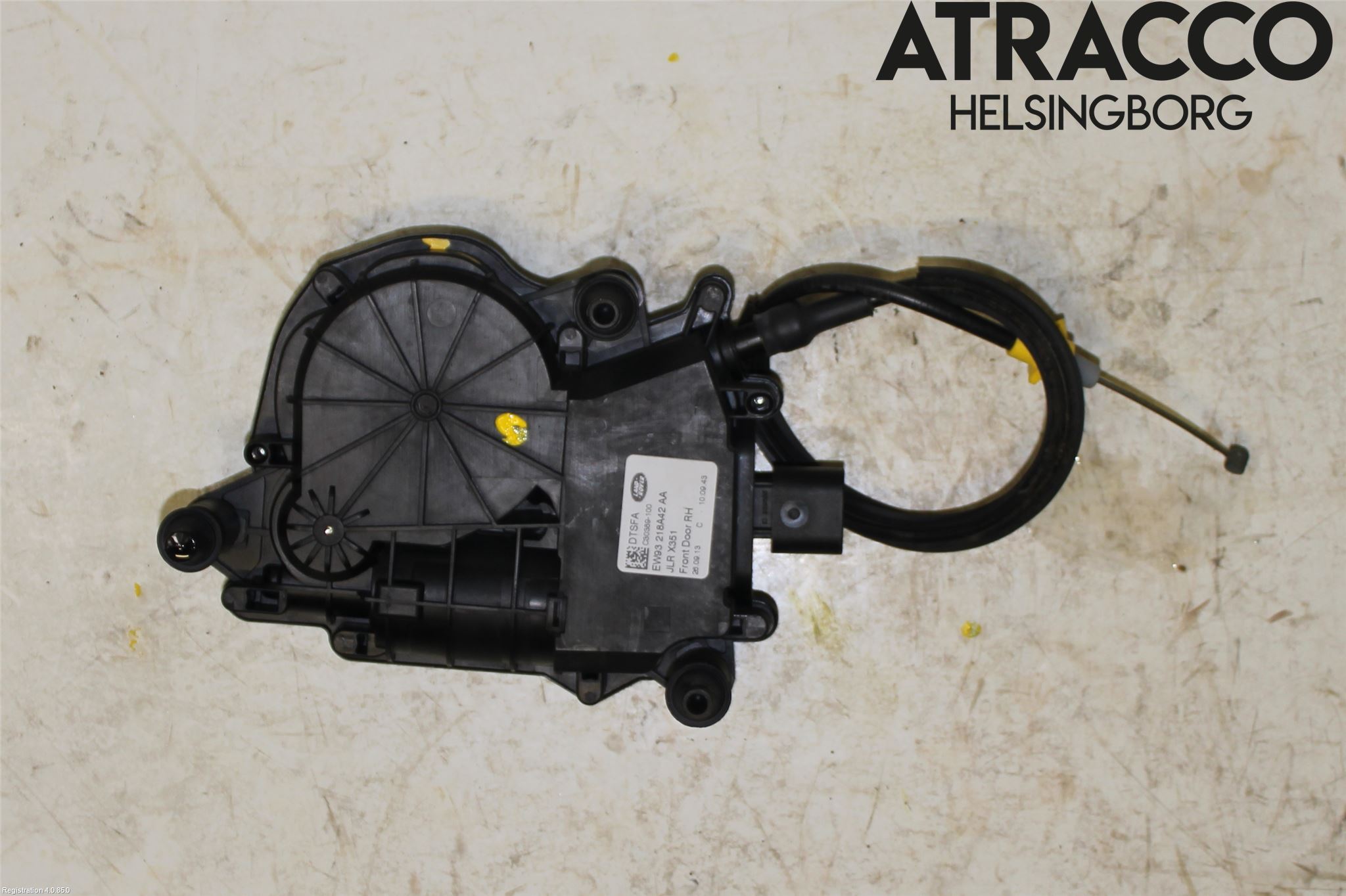 Jaguar XJ X351        10- Centrallåsmotor Höger