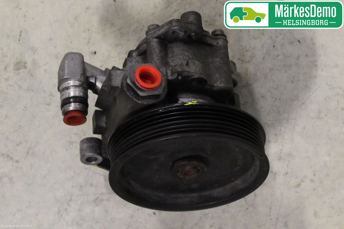 Mercedes-Benz MB C-KLASS (W204) 07-15 Styrservopump