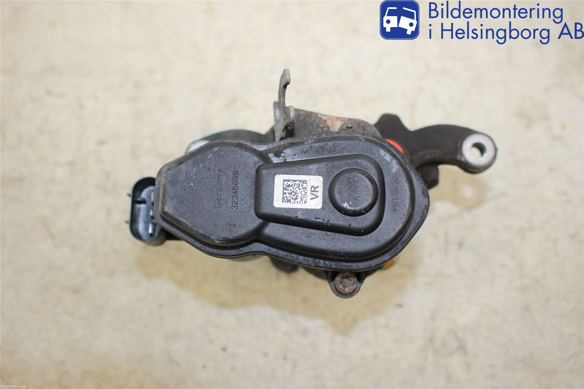 BMW 5 F10/F11/F18 09-17 Bromsok Bak Höger