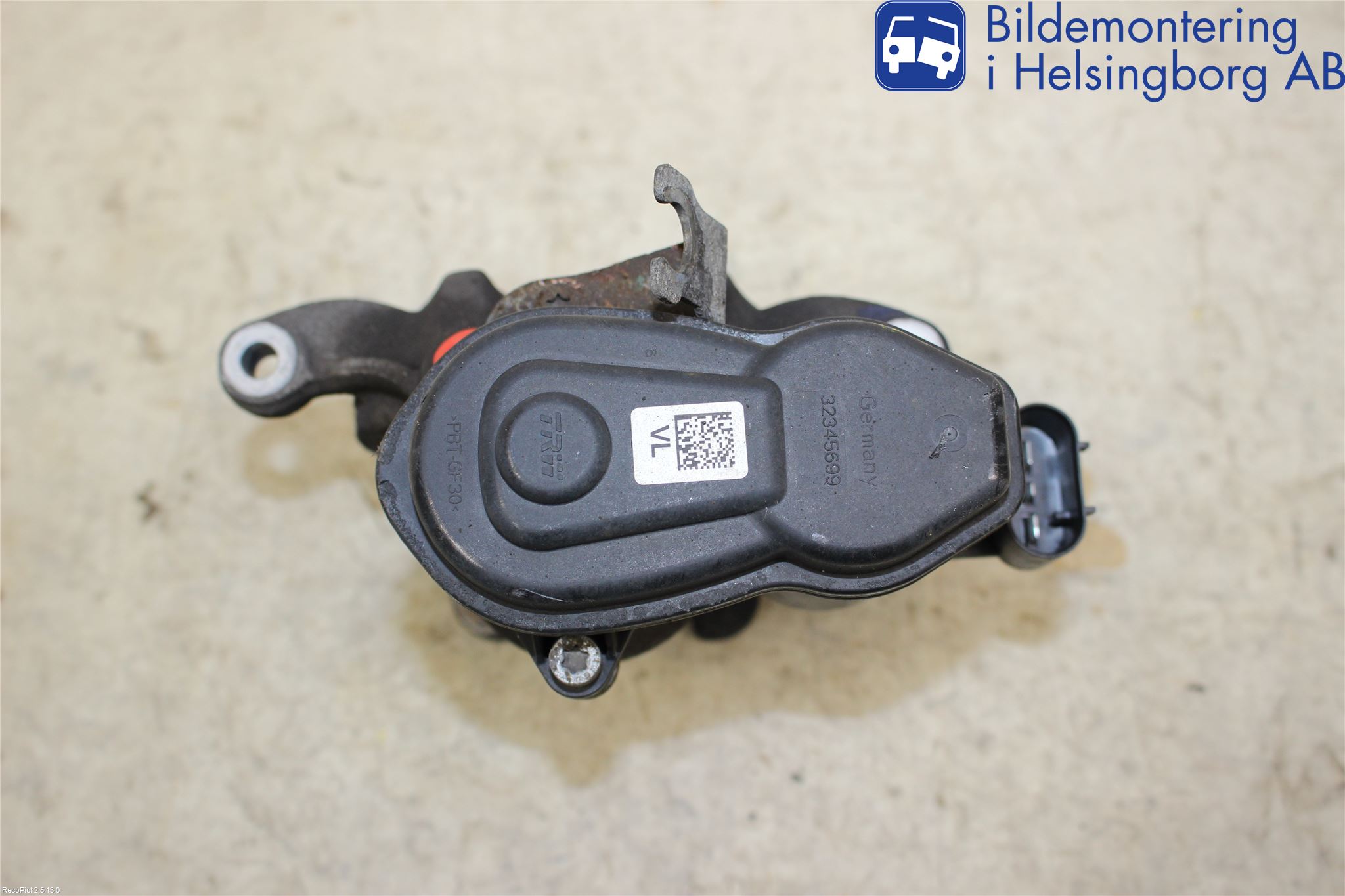 BMW 5 F10/F11/F18 09-17 Bromsok Bak Vänster