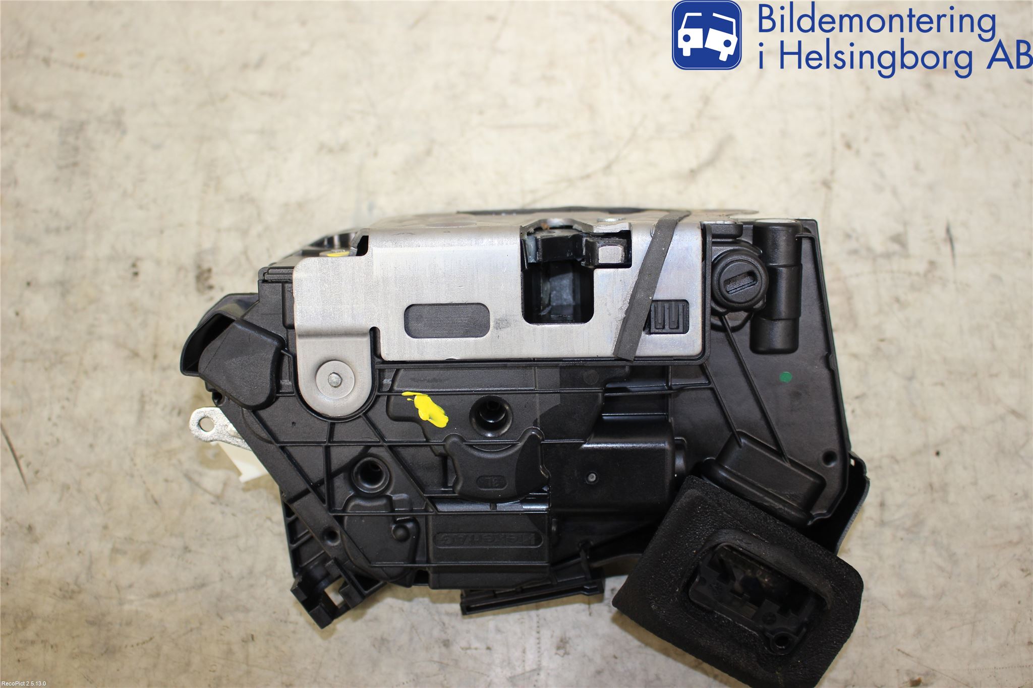 Volkswagen VW POLO 10-17 Centrallåsmotor Vänster